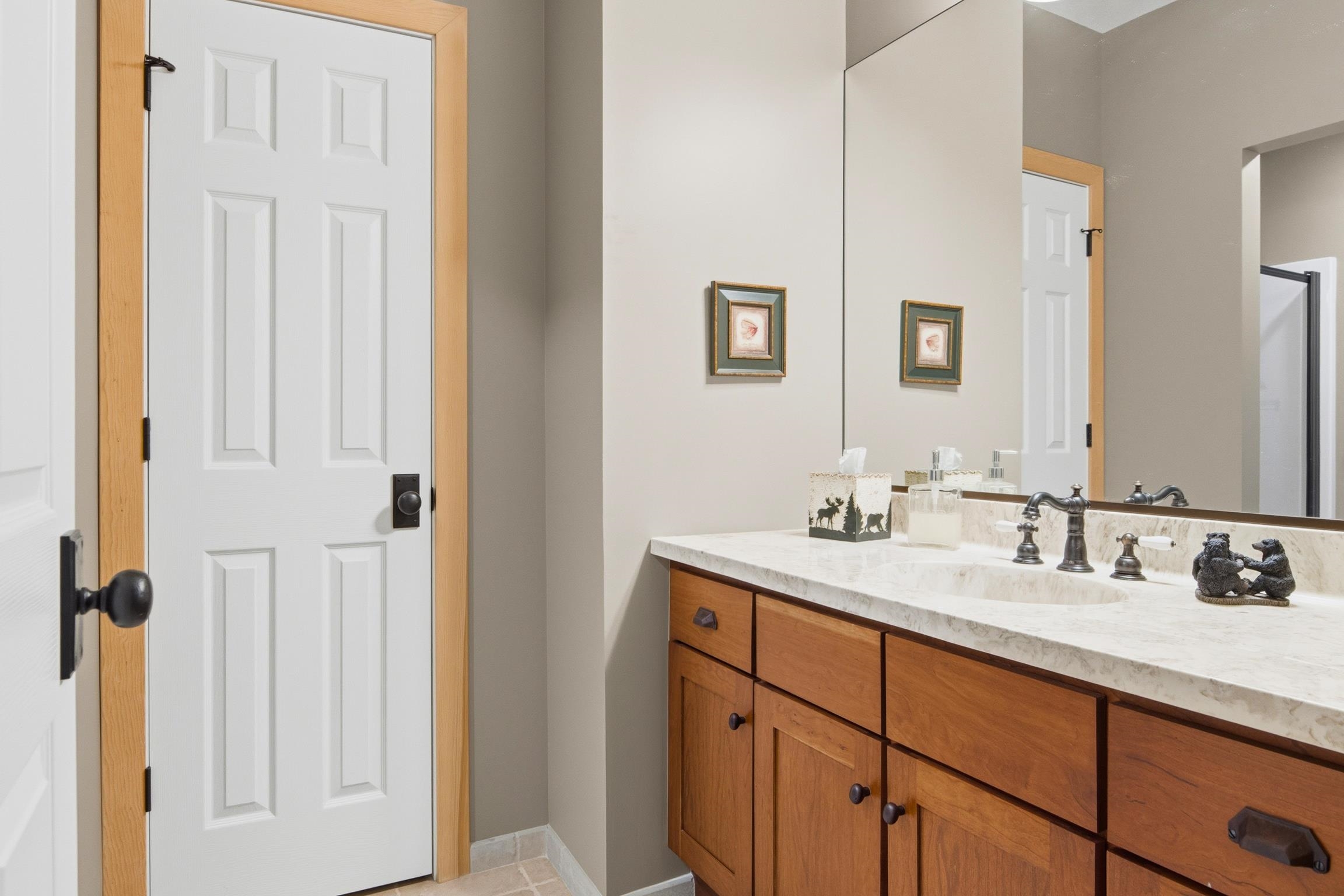 5577 Colonial Drive Property Photo 54