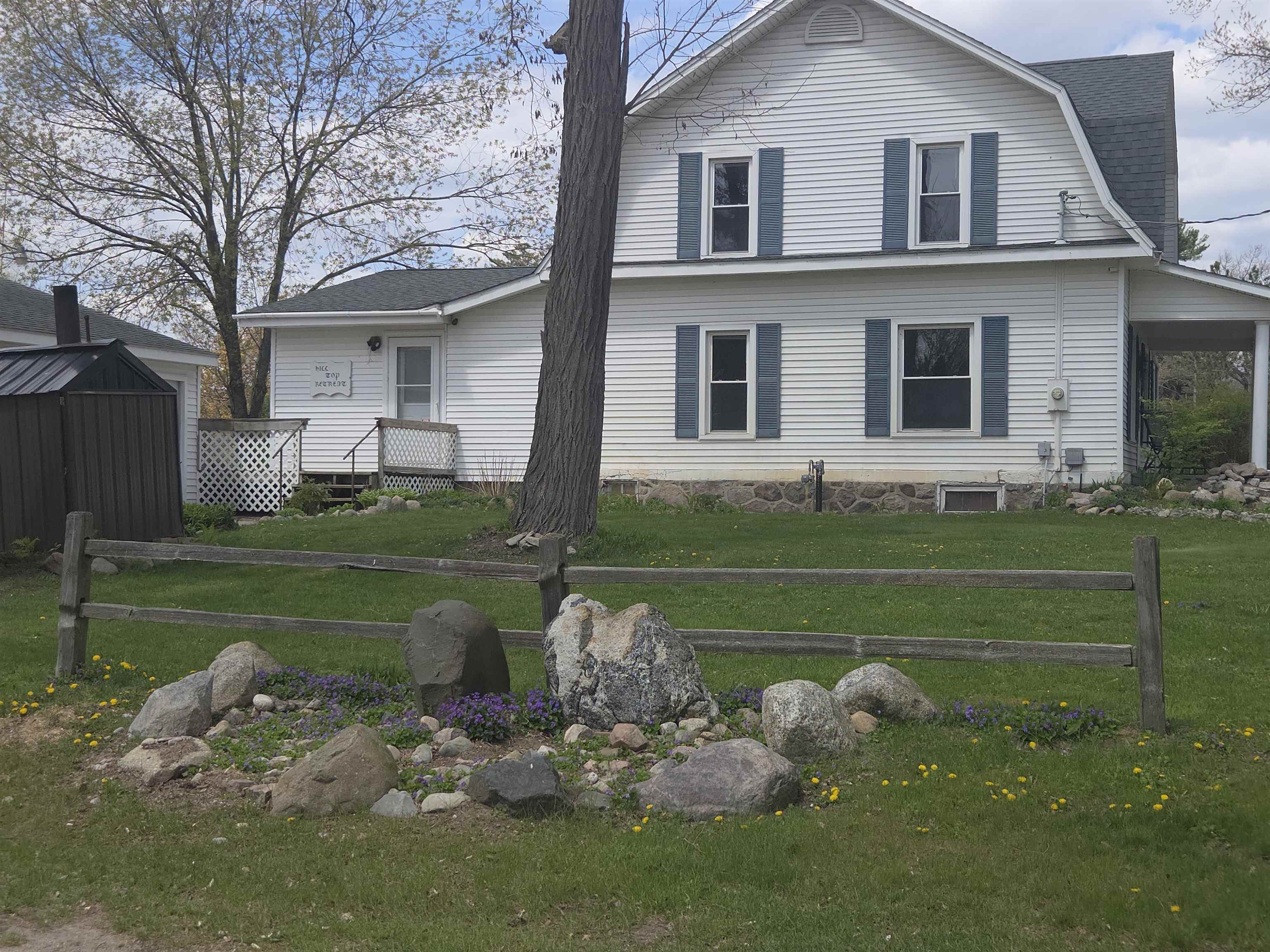 9368 School Street Property Photo 2