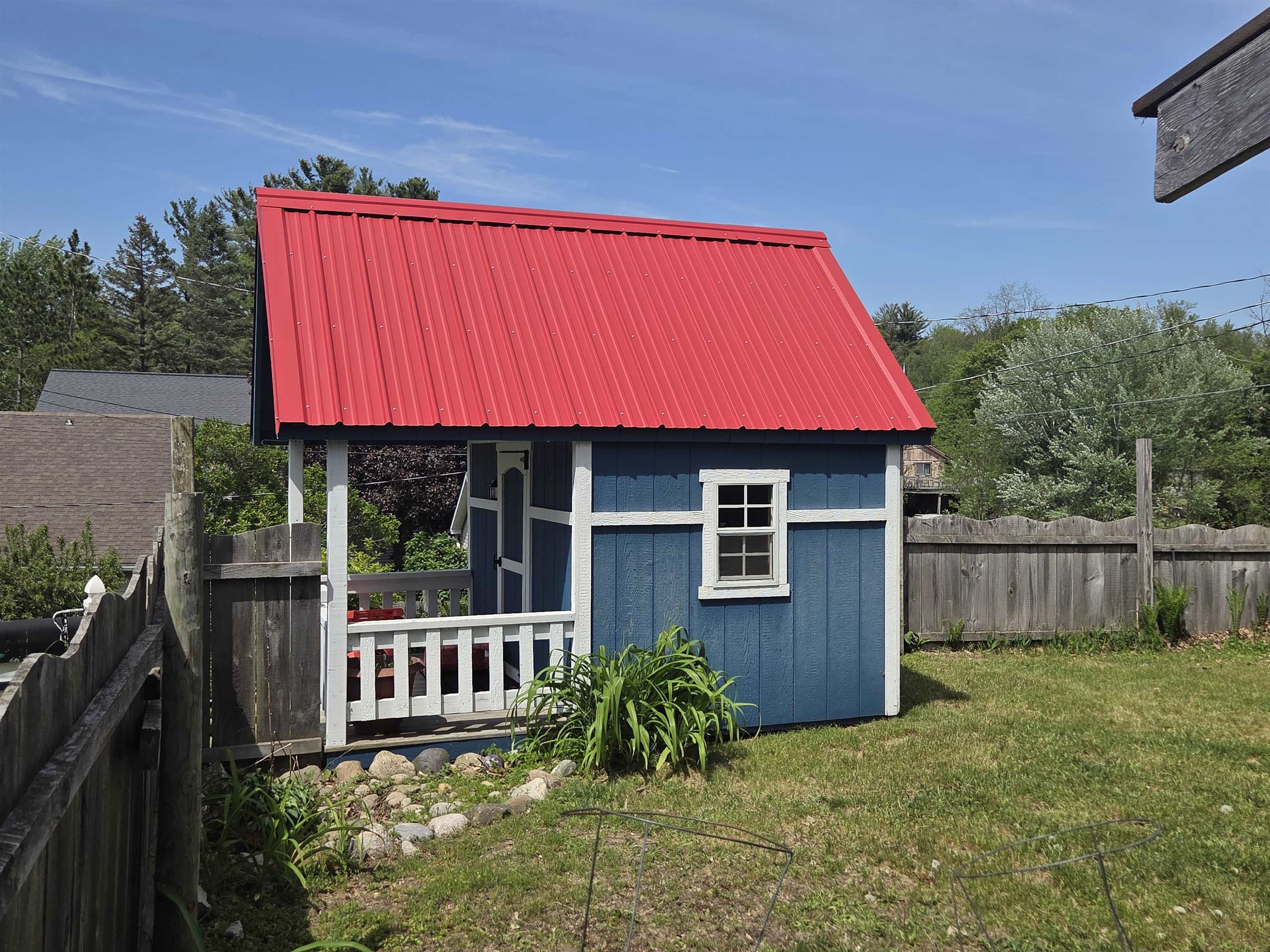 9368 School Street Property Photo 10