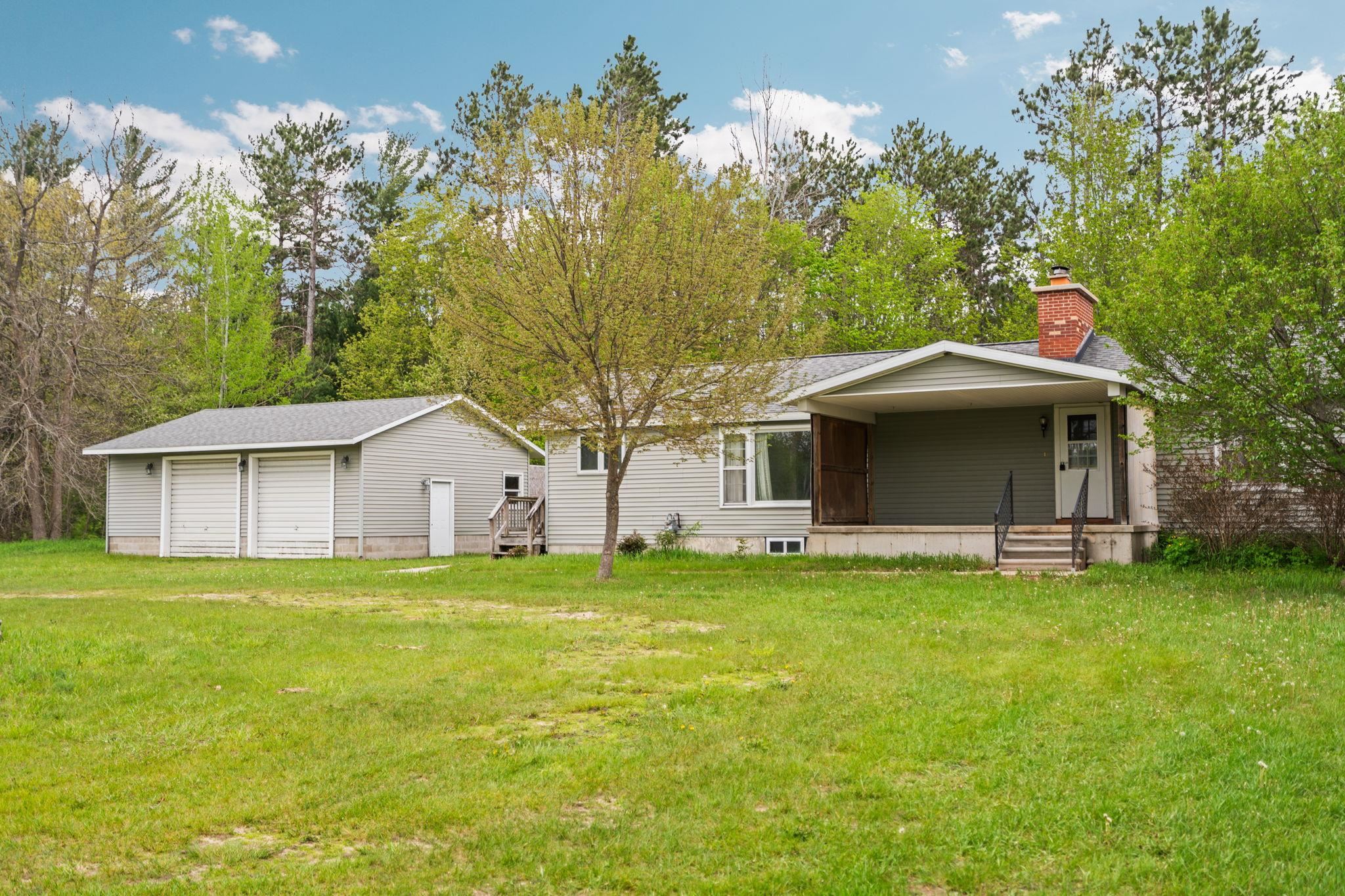2631 Sparling Road Property Photo 2