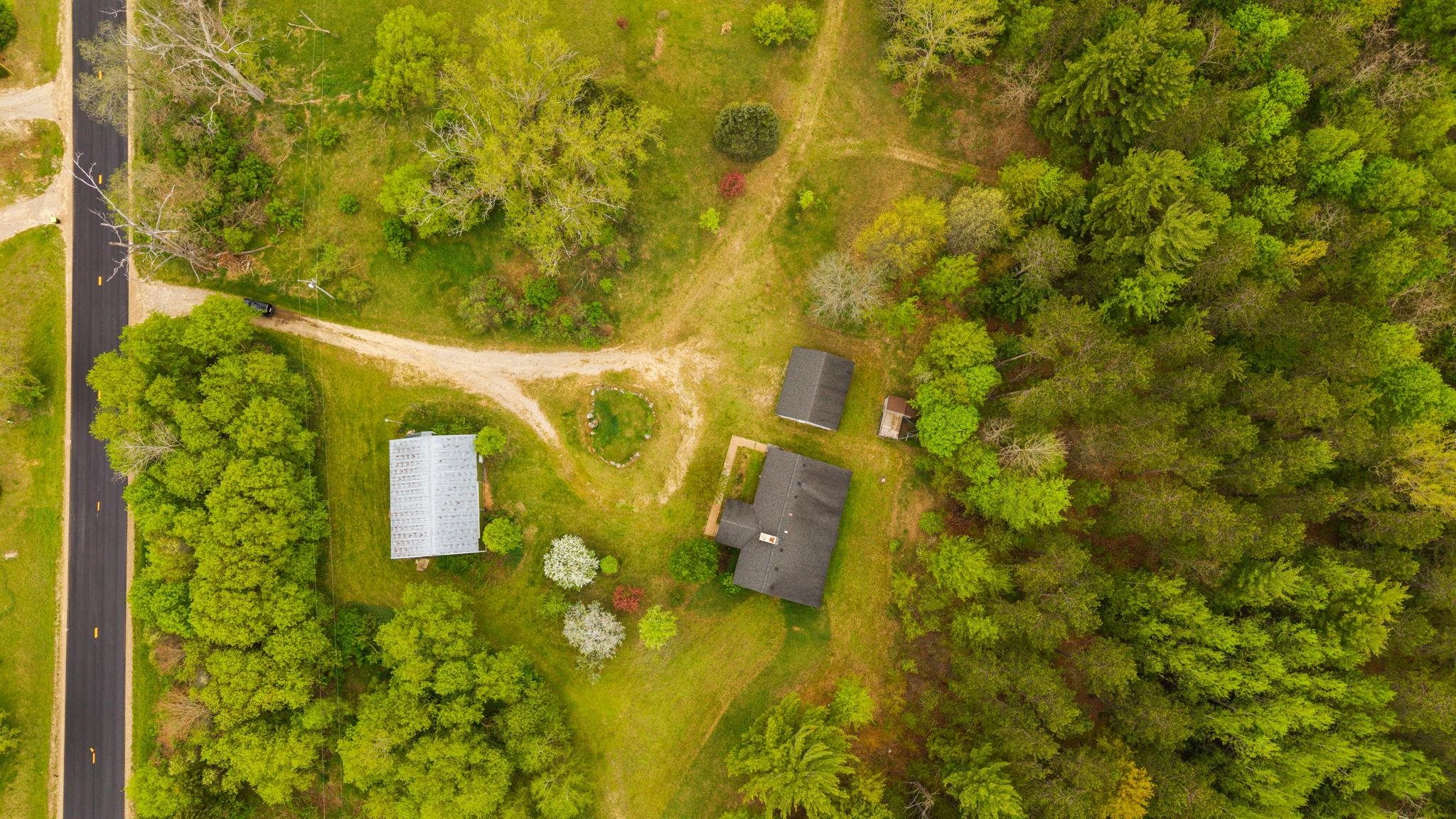 2631 Sparling Road Property Photo 5