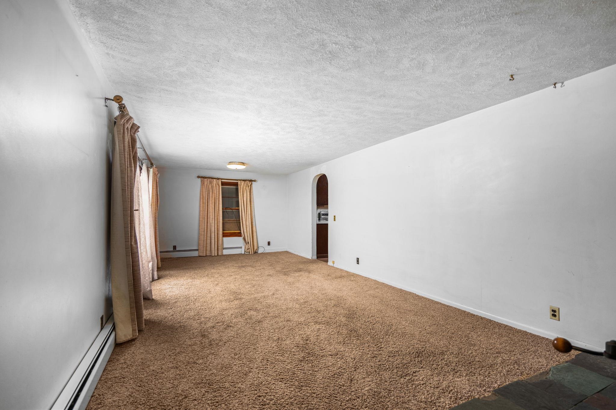 2631 Sparling Road Property Photo 10