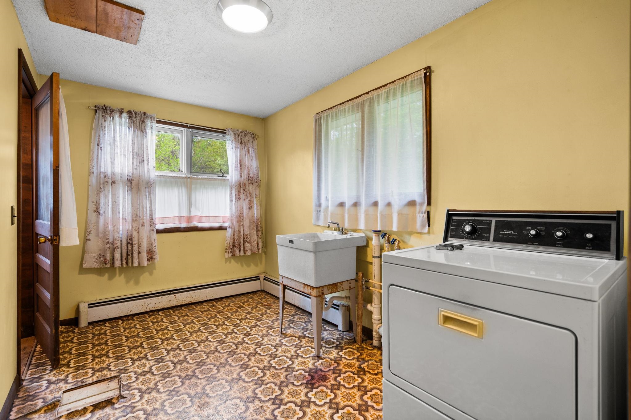 2631 Sparling Road Property Photo 39