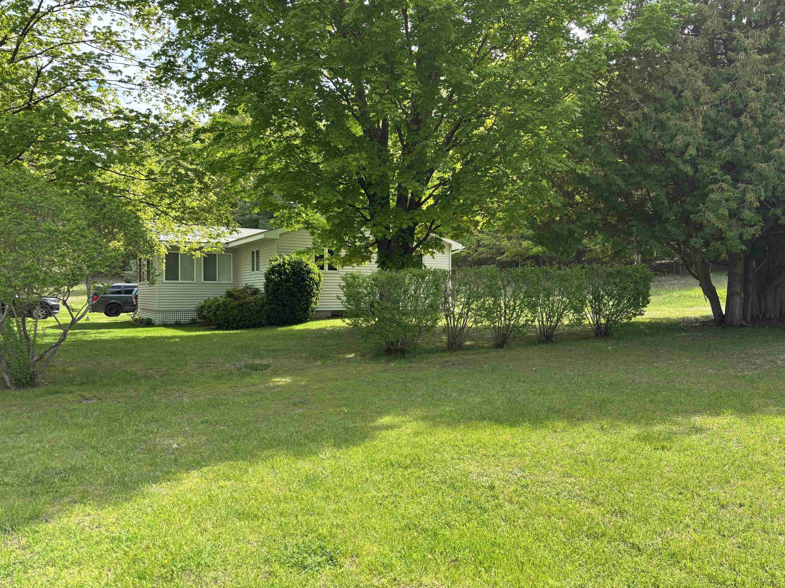 9364 N Manitou Trail Property Photo 1
