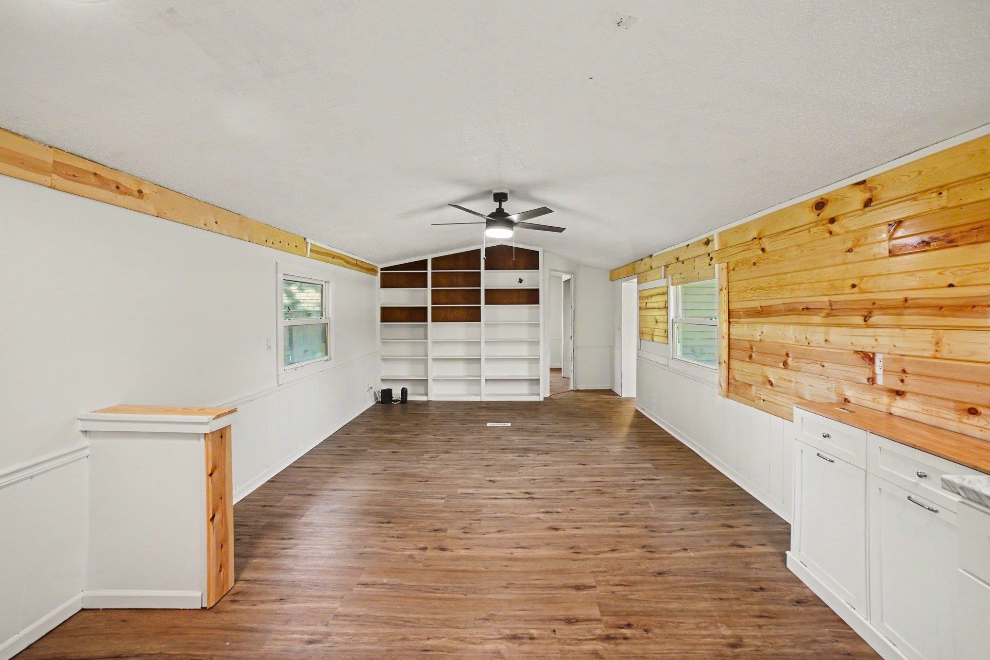 2457 E Ludington Drive Property Photo 6