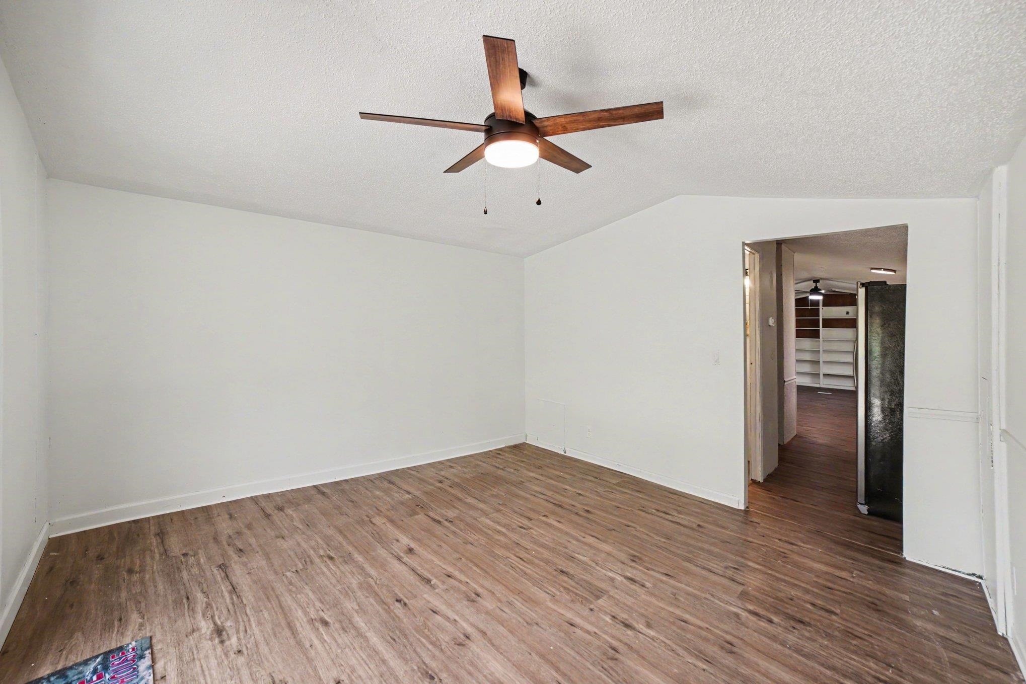 2457 E Ludington Drive Property Photo 10