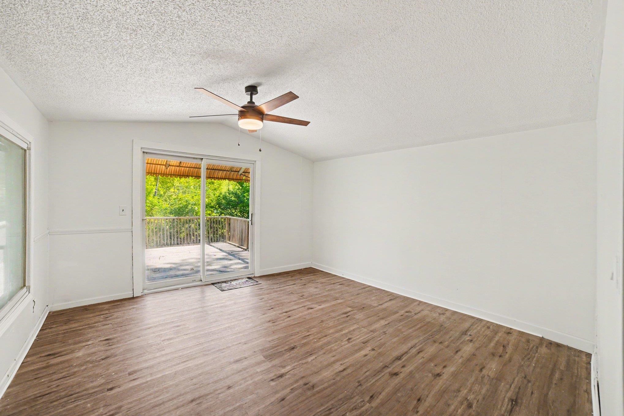 2457 E Ludington Drive Property Photo 13