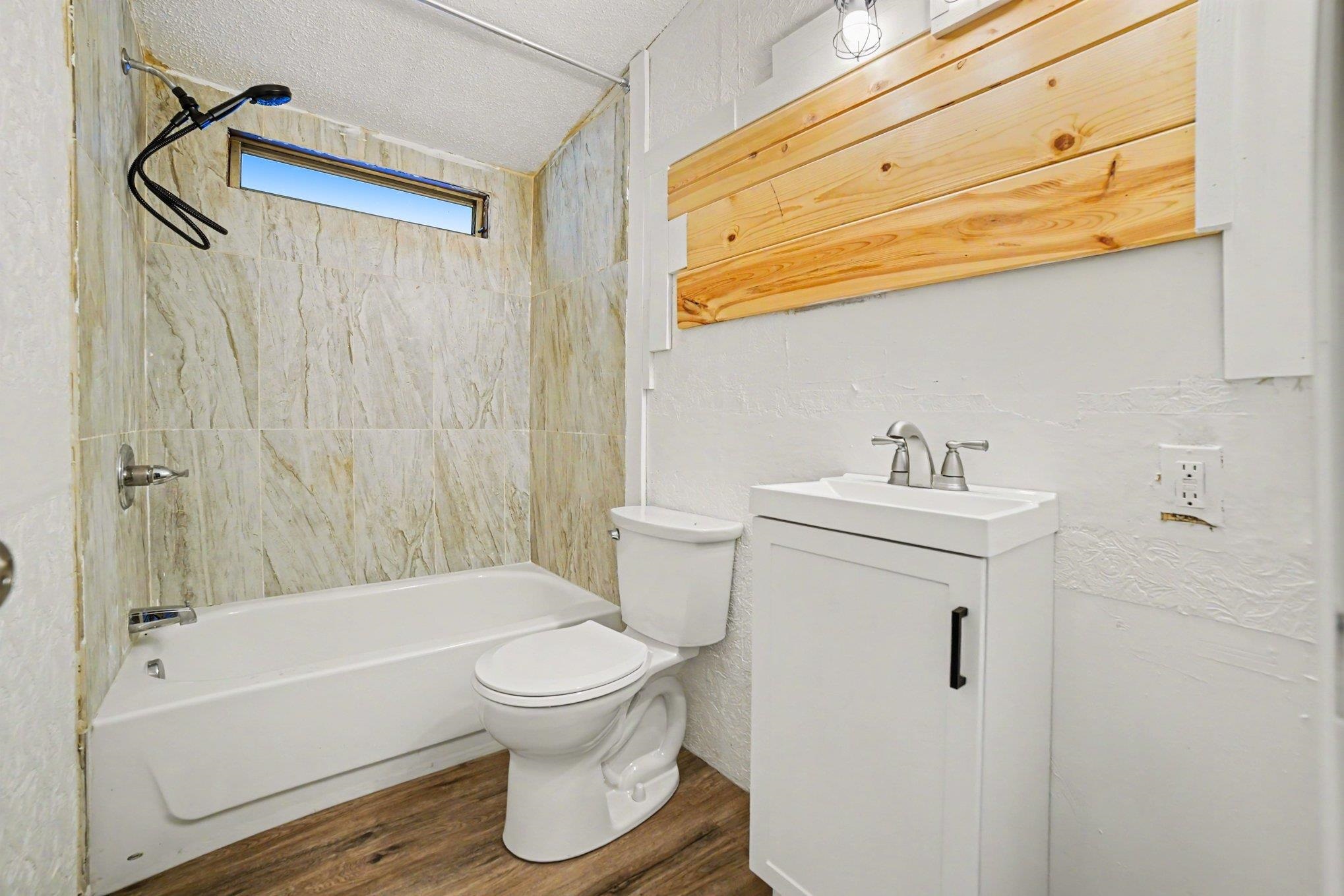 2457 E Ludington Drive Property Photo 17