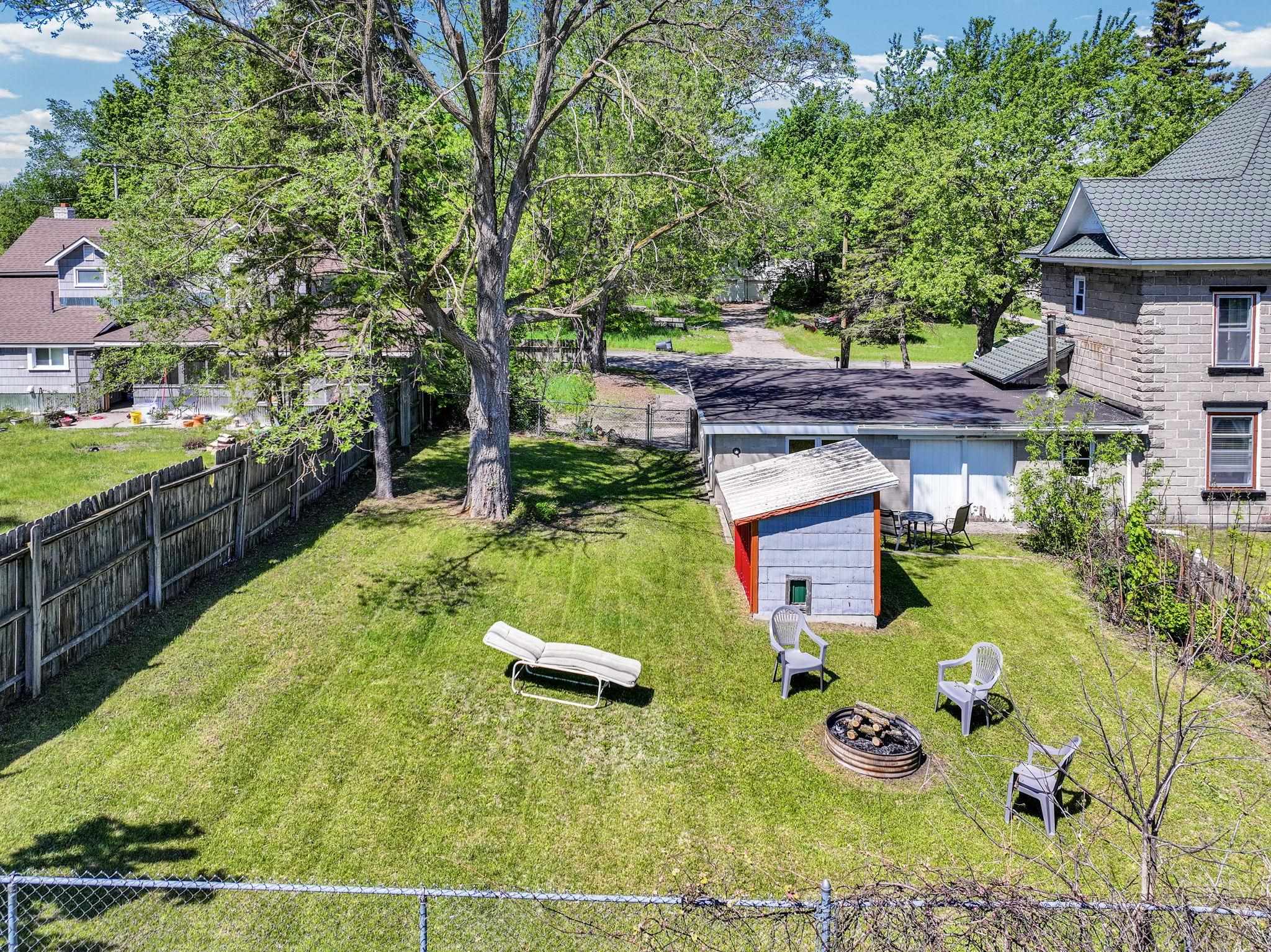 413 W Main Street Property Photo 8