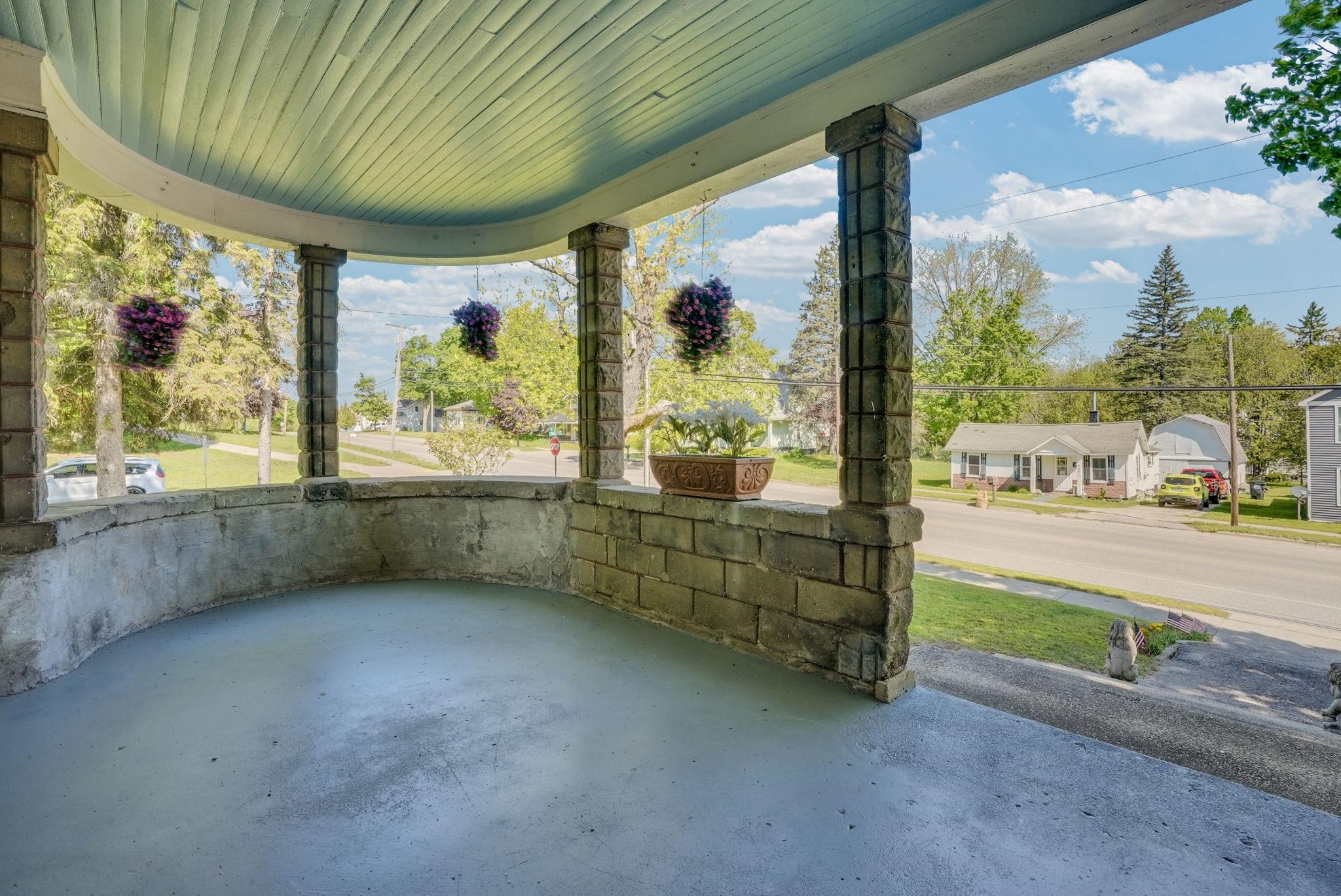 413 W Main Street Property Photo 43