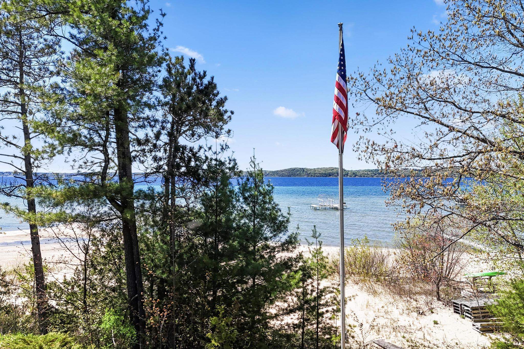 10249 Kay Ray Road Property Photo 6