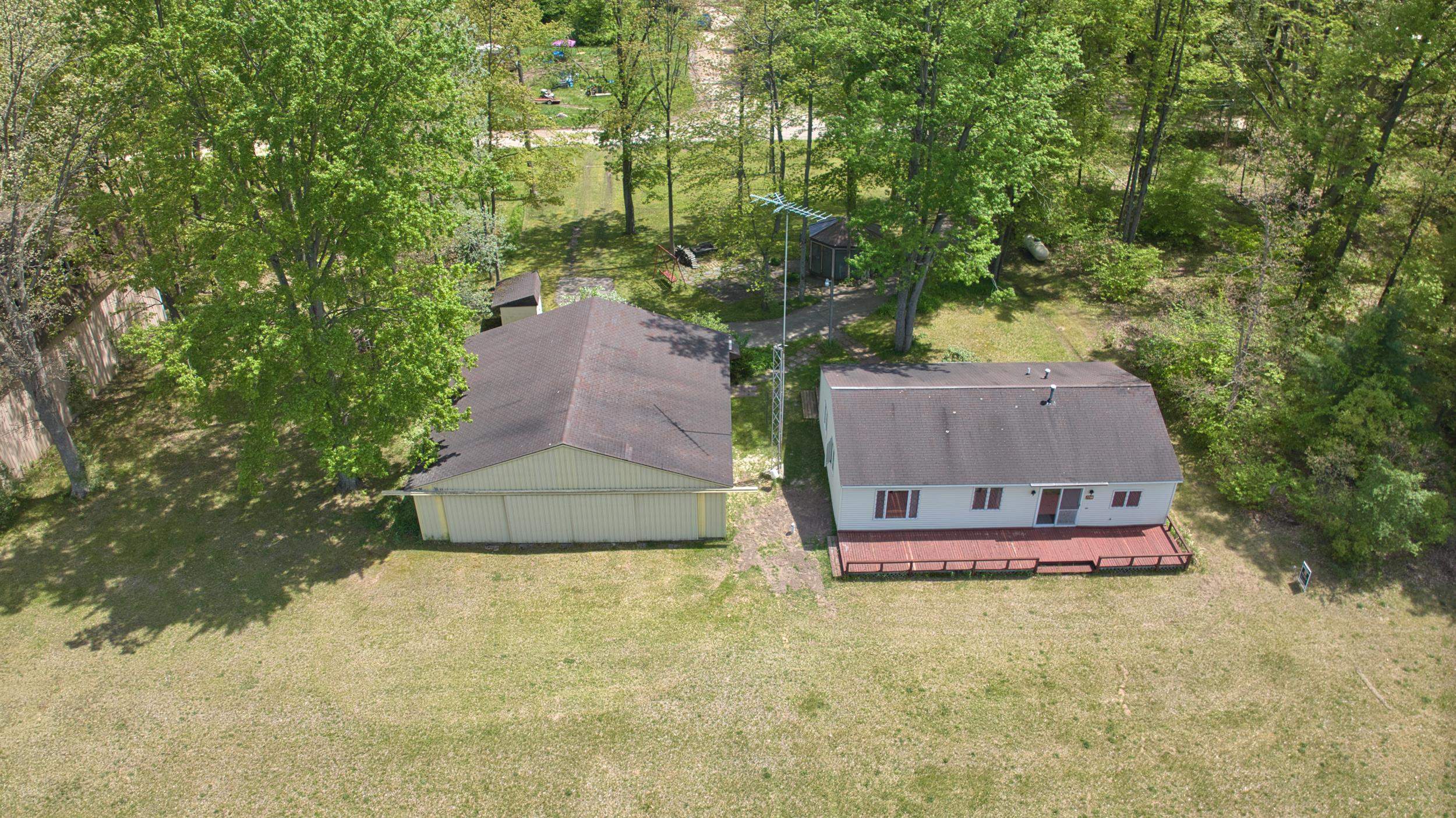 7768 S Airpark Road Property Photo 2