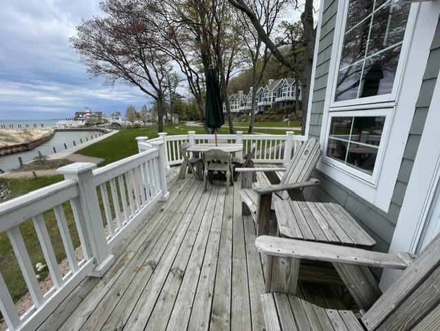 1a Fish House Property Photo 19