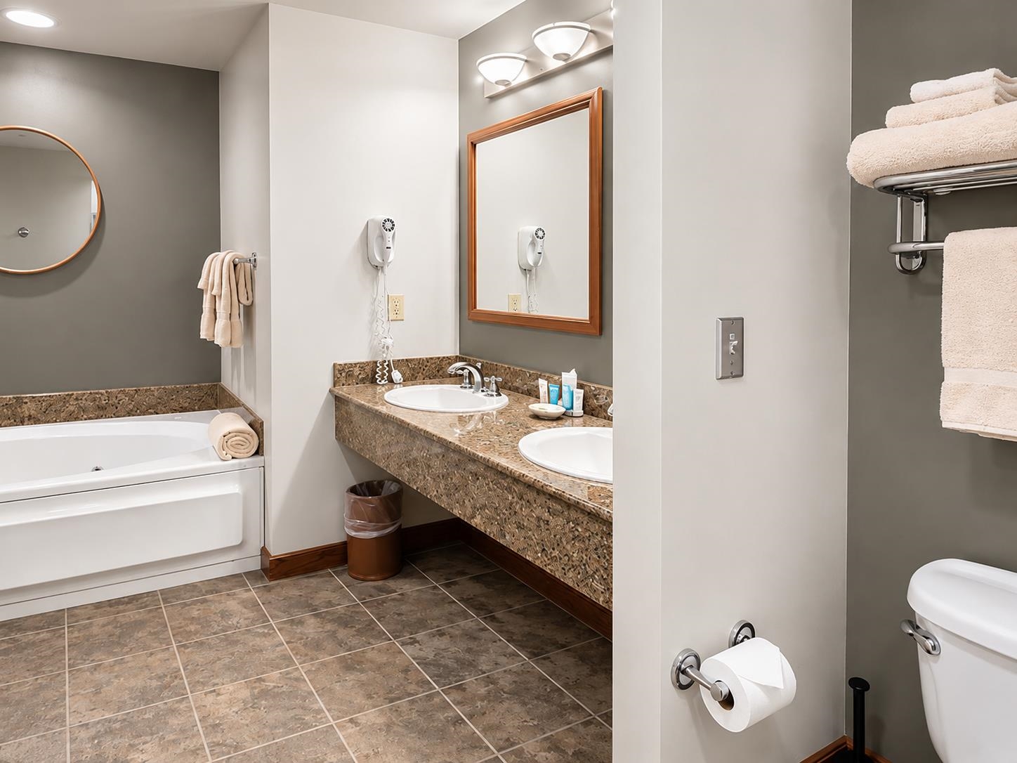 2400 Troon South Property Photo 10
