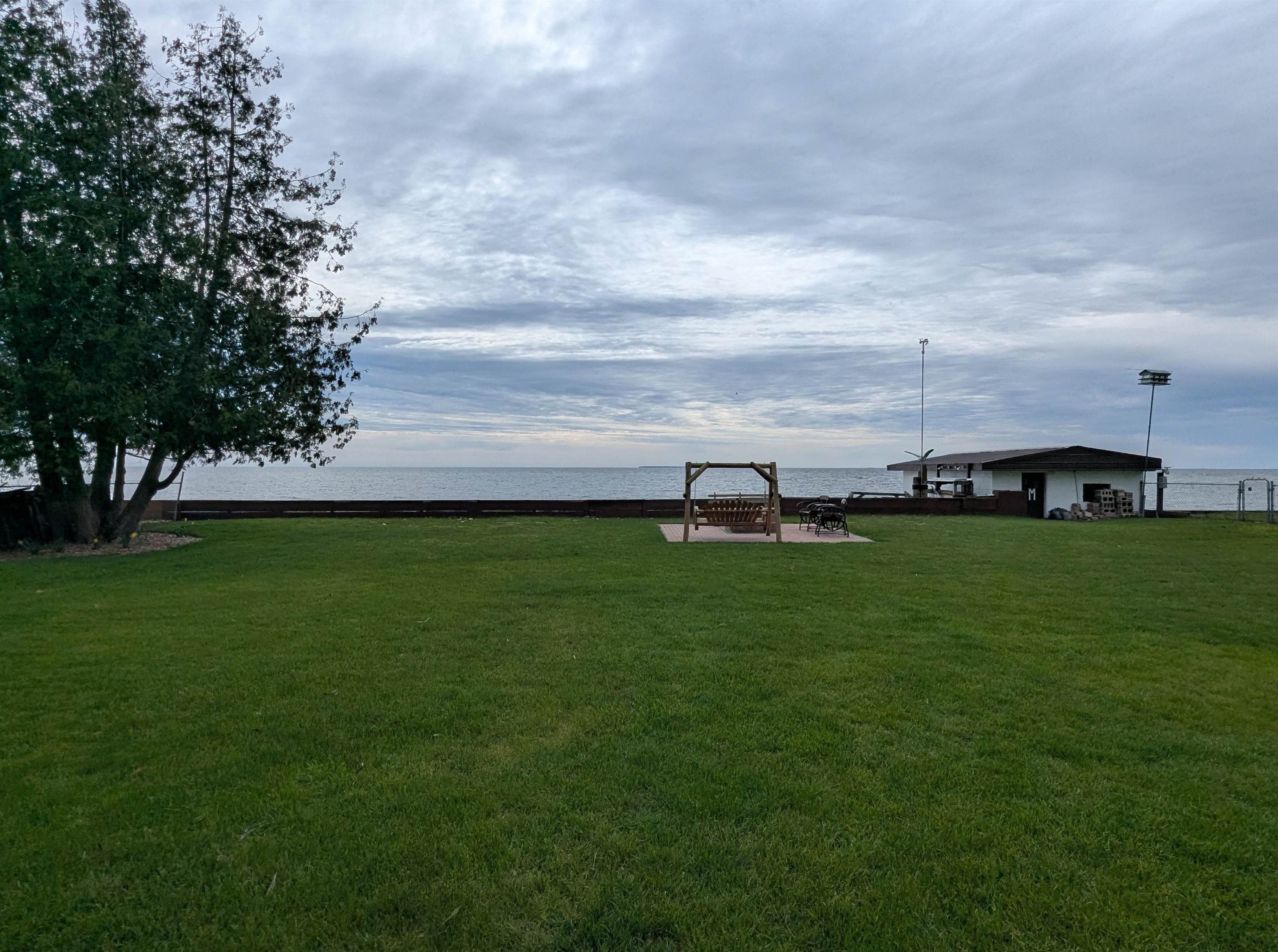 488 N Huron Road Property Photo 16