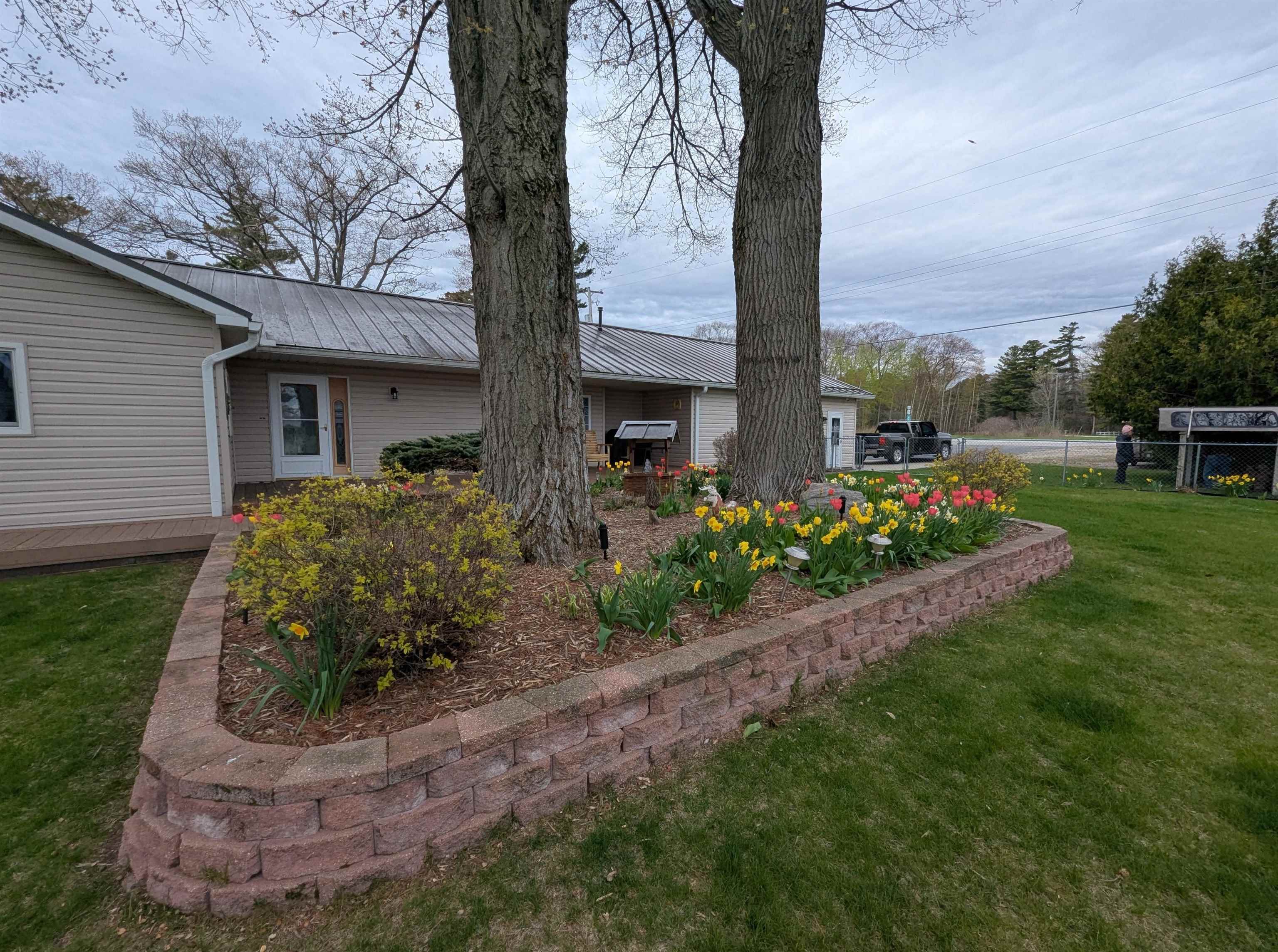 488 N Huron Road Property Photo 20