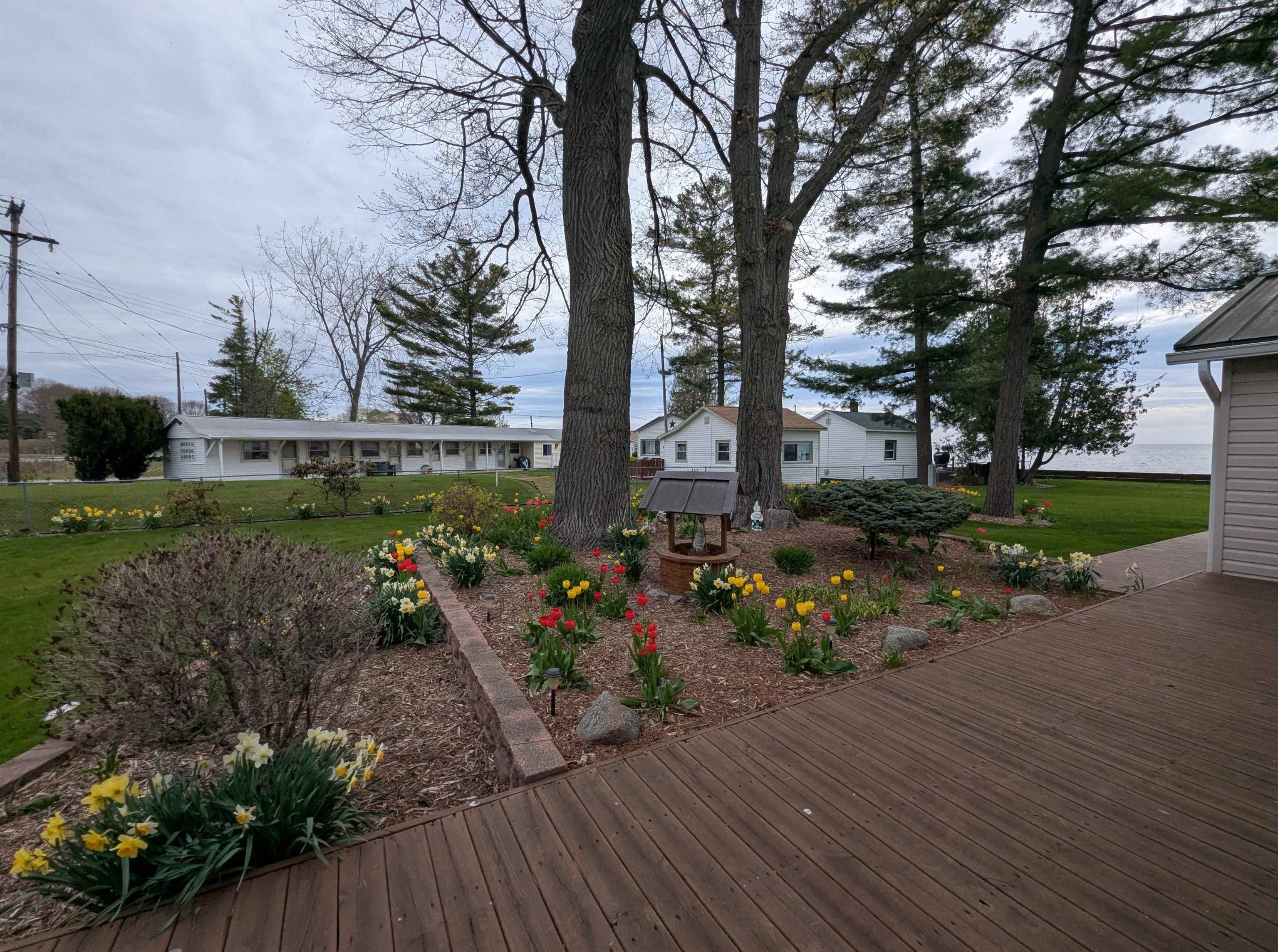 488 N Huron Road Property Photo 26