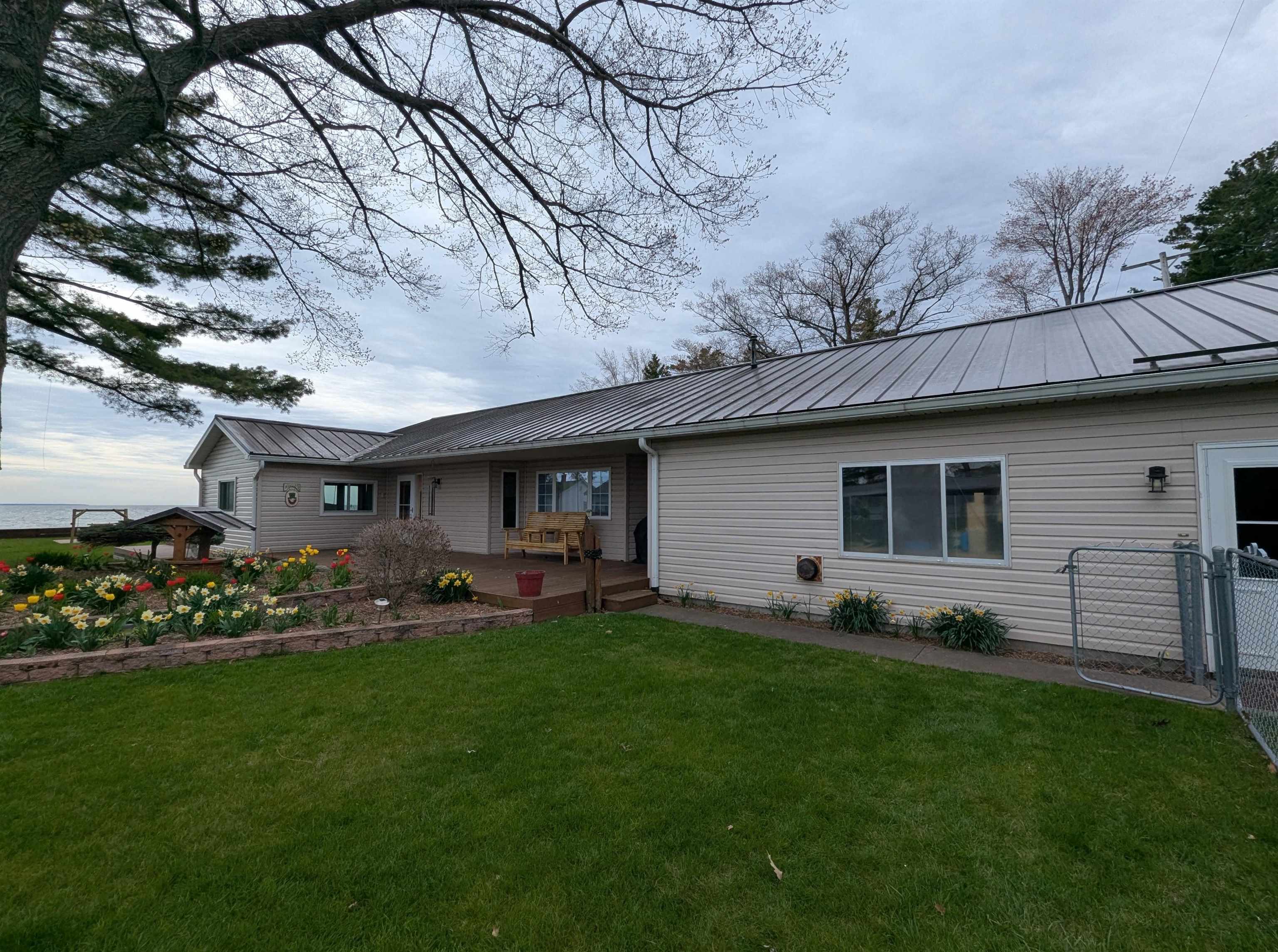 488 N Huron Road Property Photo 30