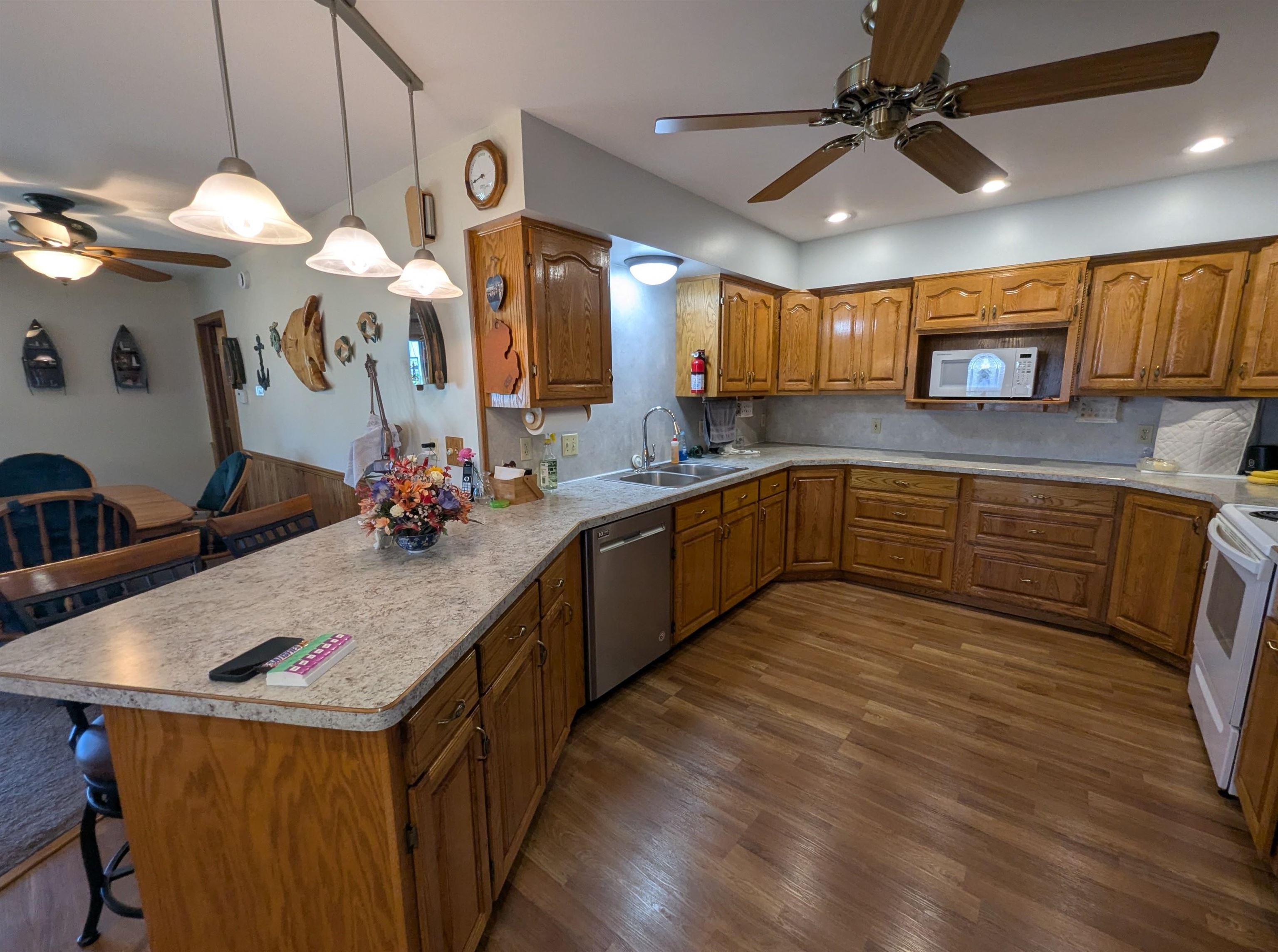 488 N Huron Road Property Photo 46