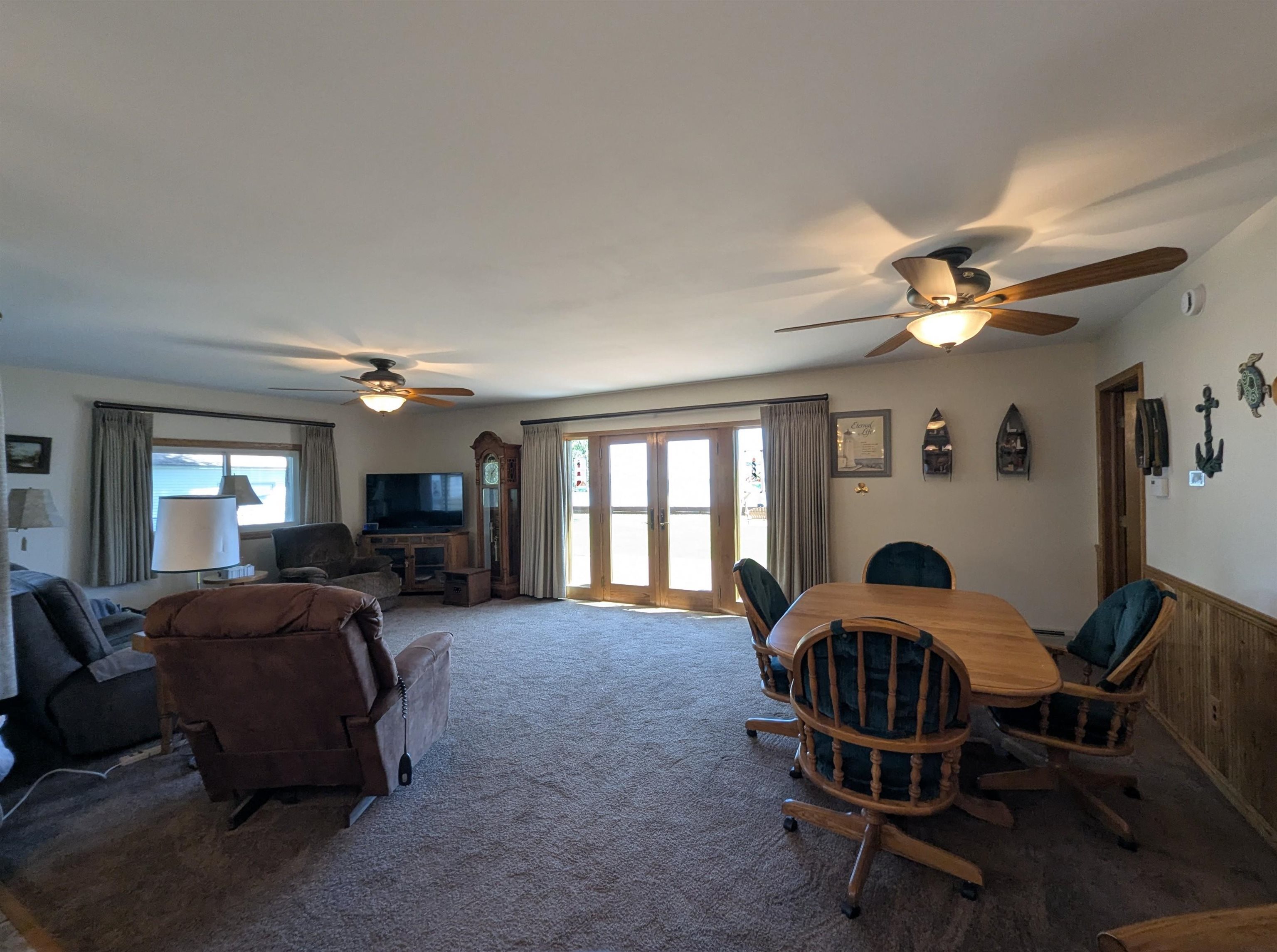 488 N Huron Road Property Photo 55