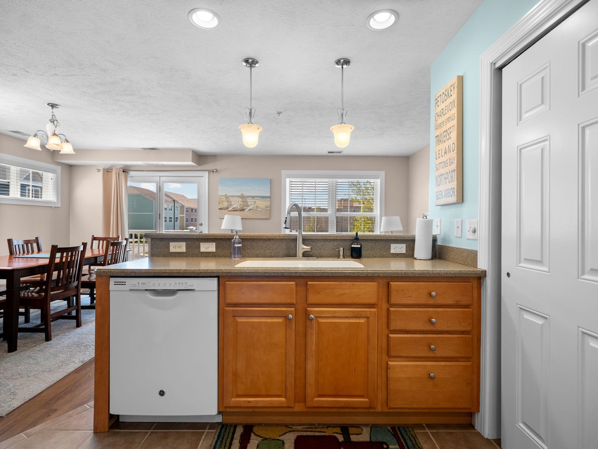 100 Hope Street Property Photo 7