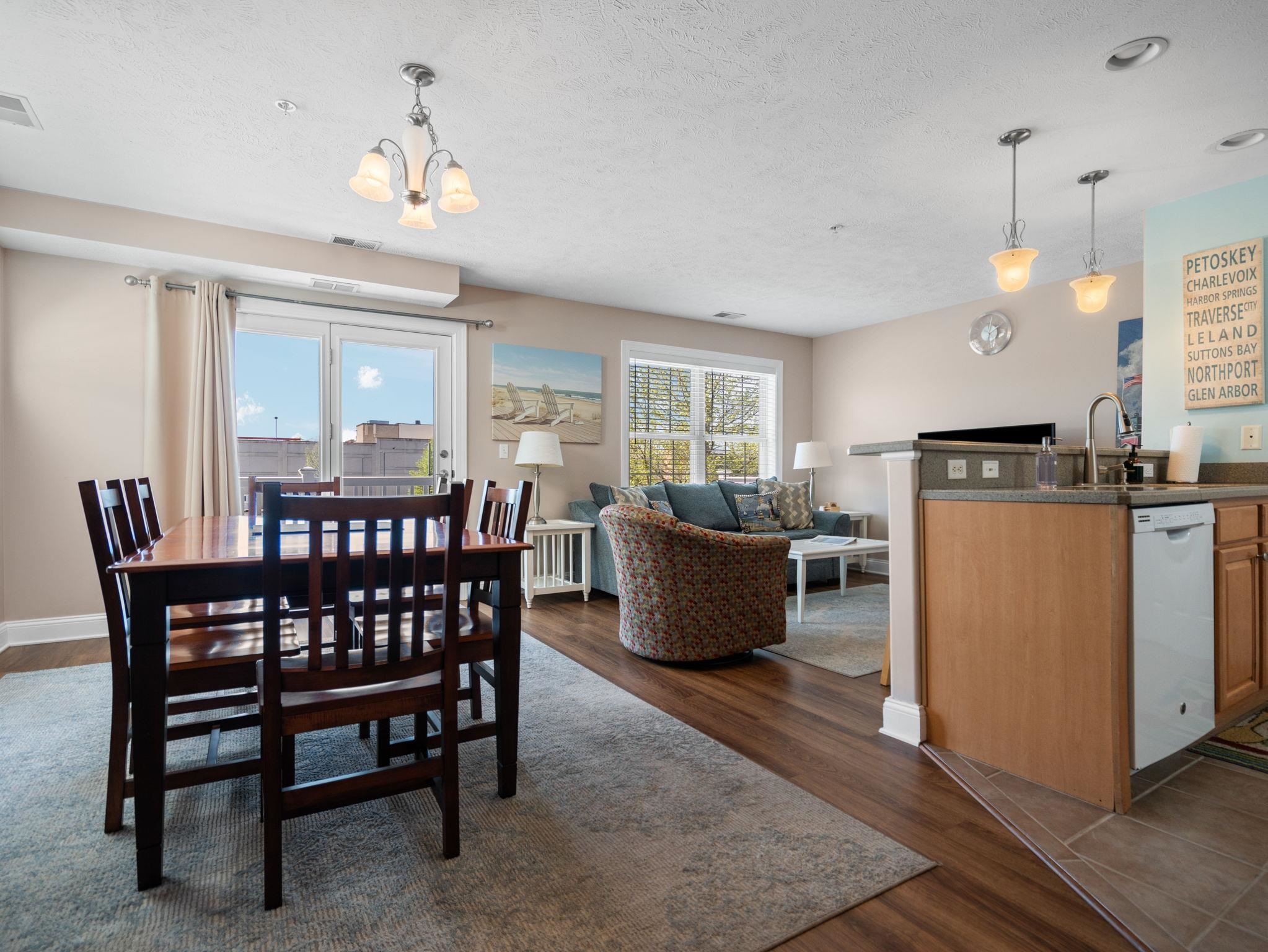 100 Hope Street Property Photo 12