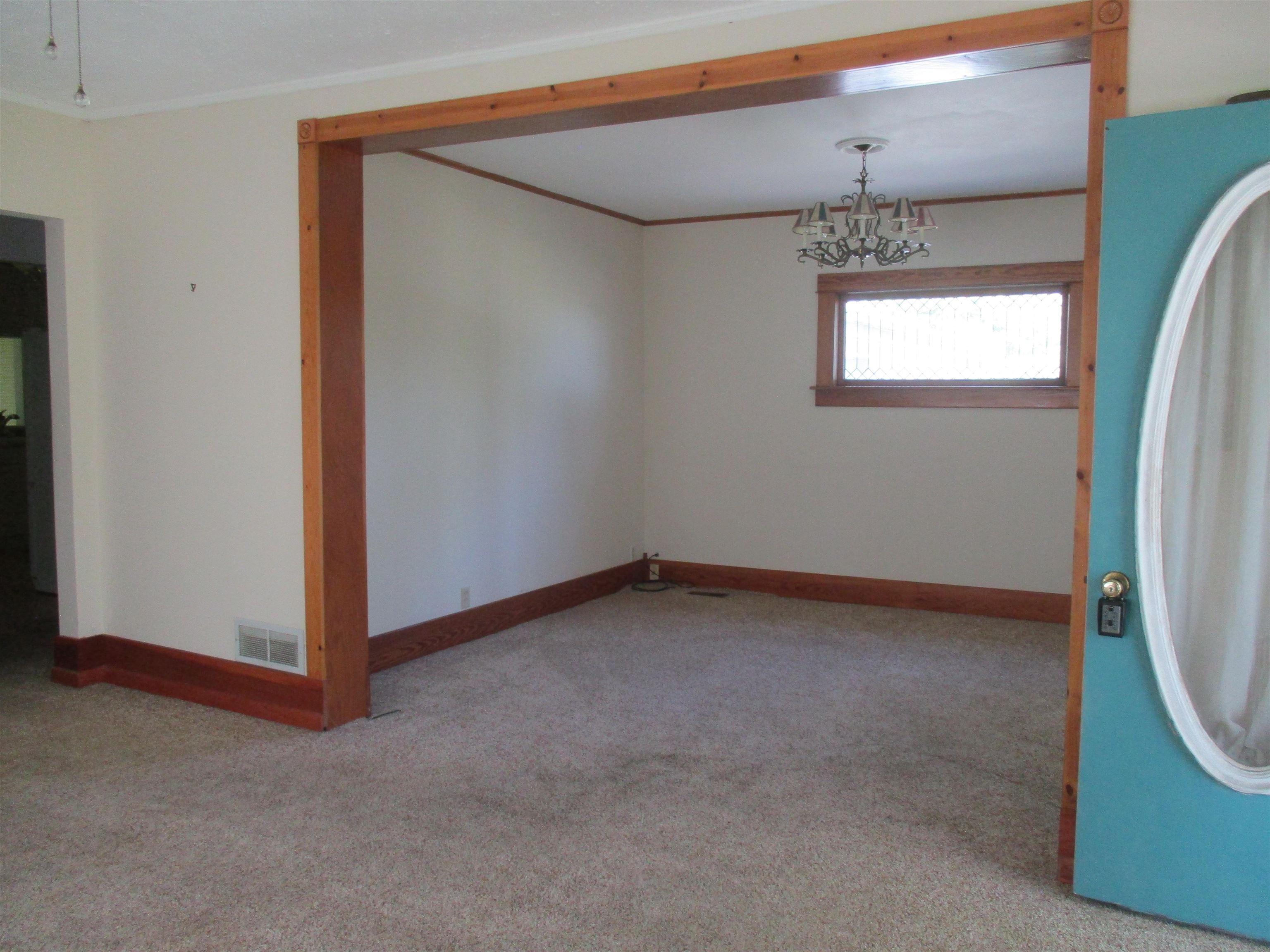 621 Wright Street Property Photo 4
