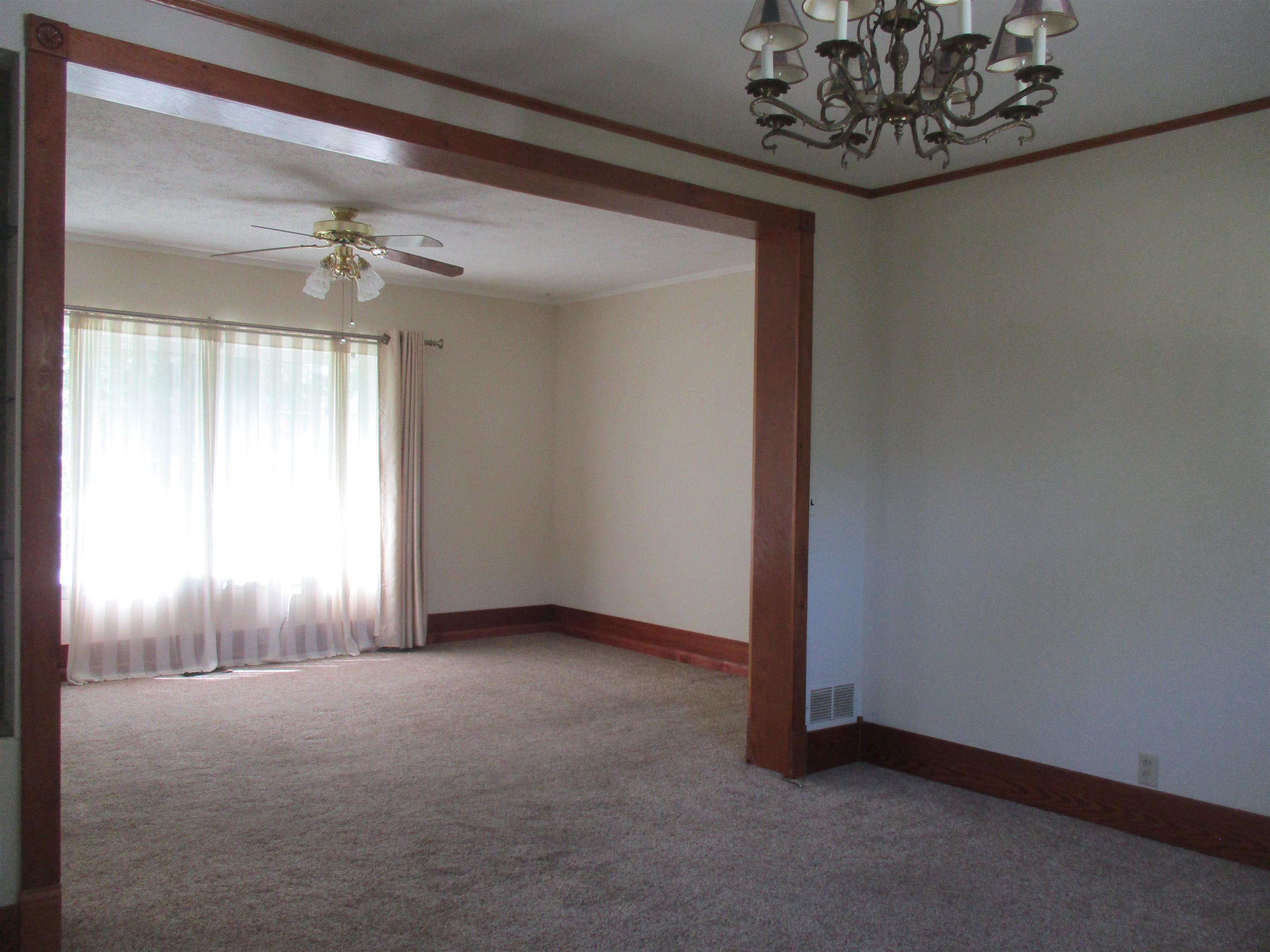621 Wright Street Property Photo 5