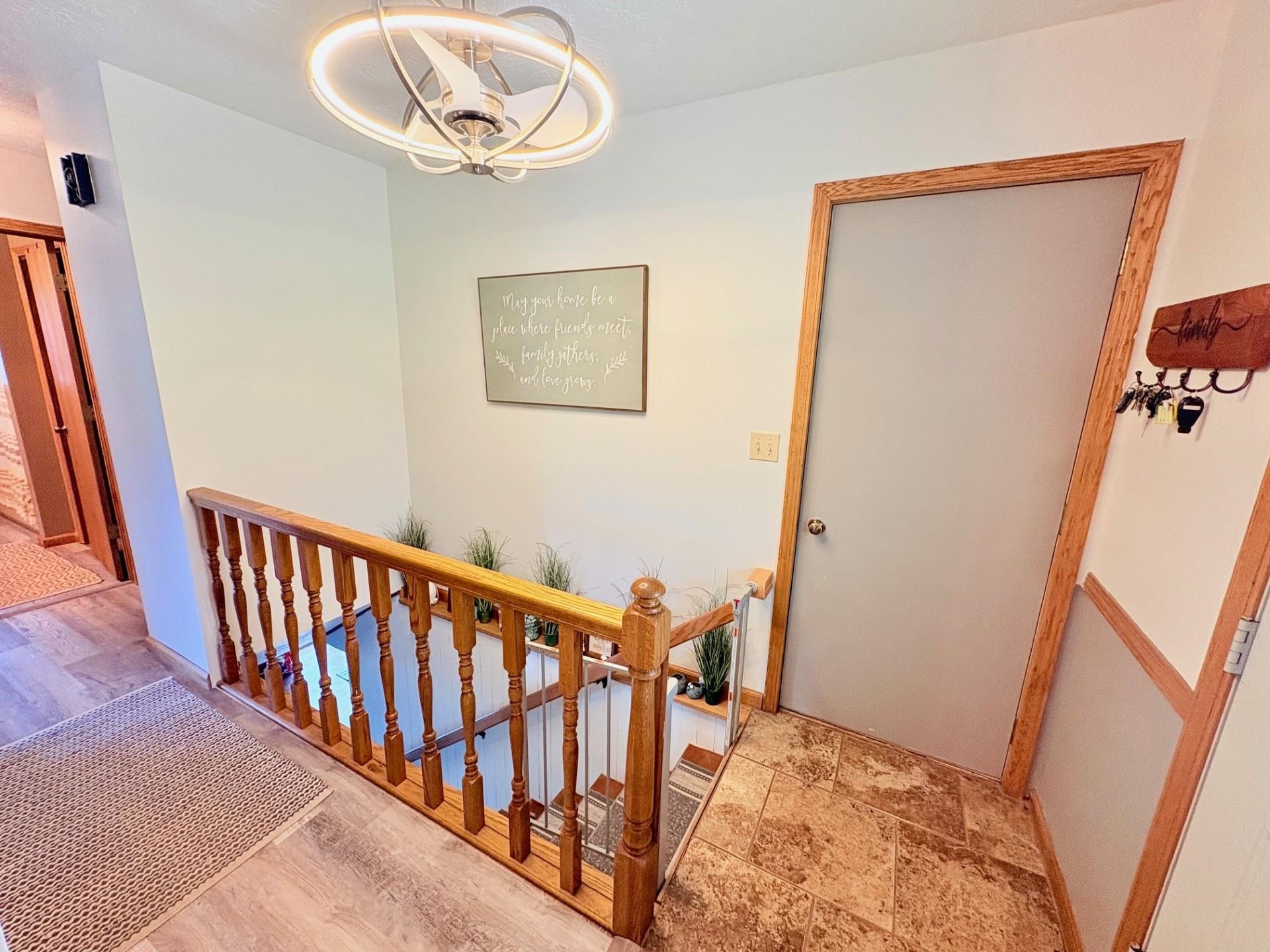 1988 S Schneider Street Property Photo 12