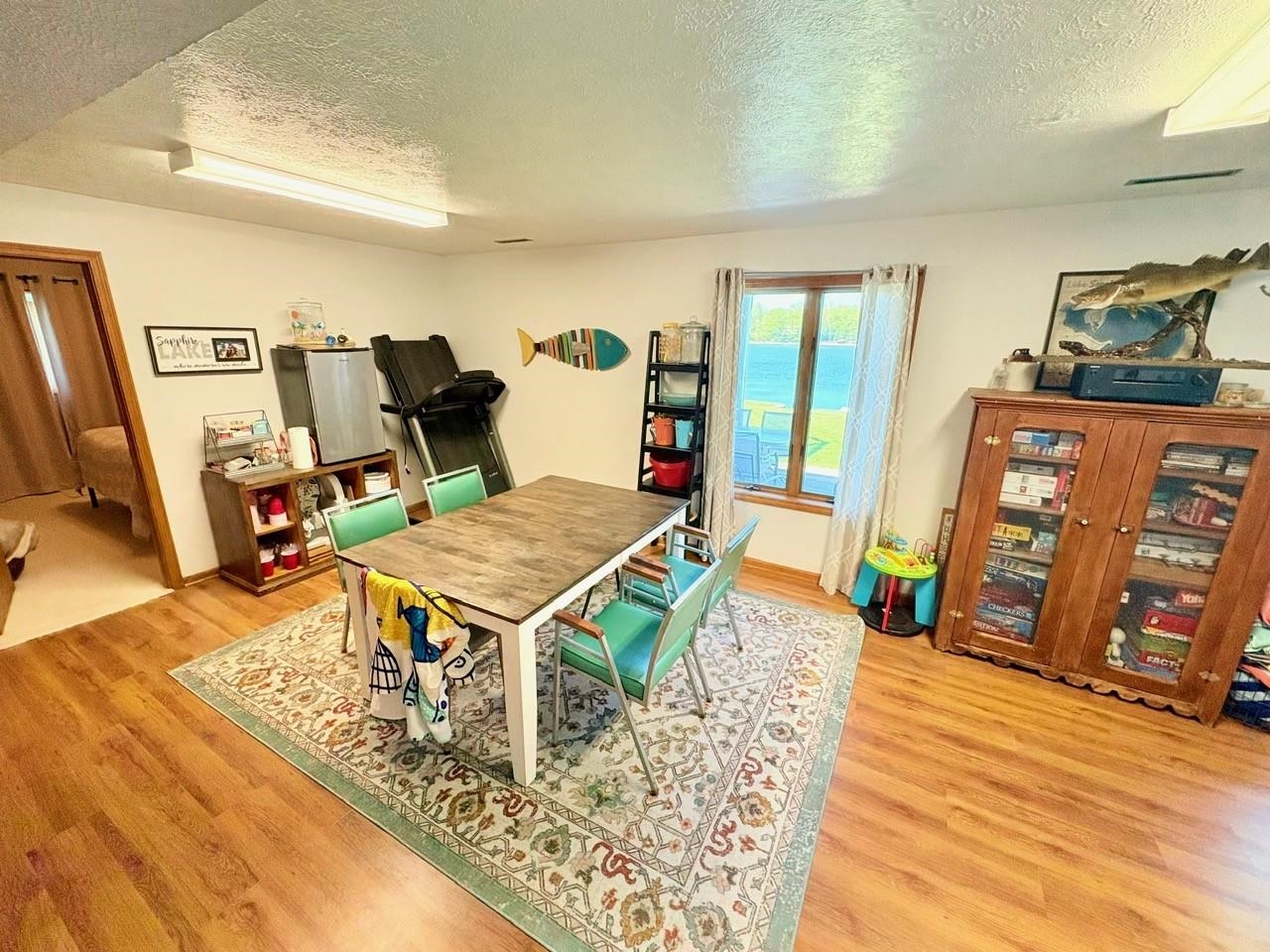 1988 S Schneider Street Property Photo 14