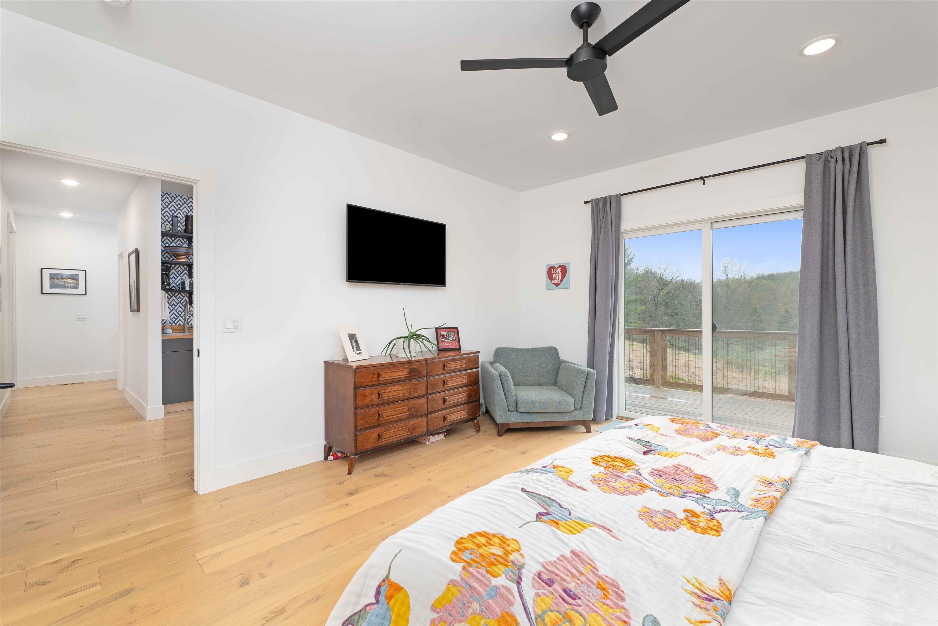 2810 Holiday Village Court Property Photo 10