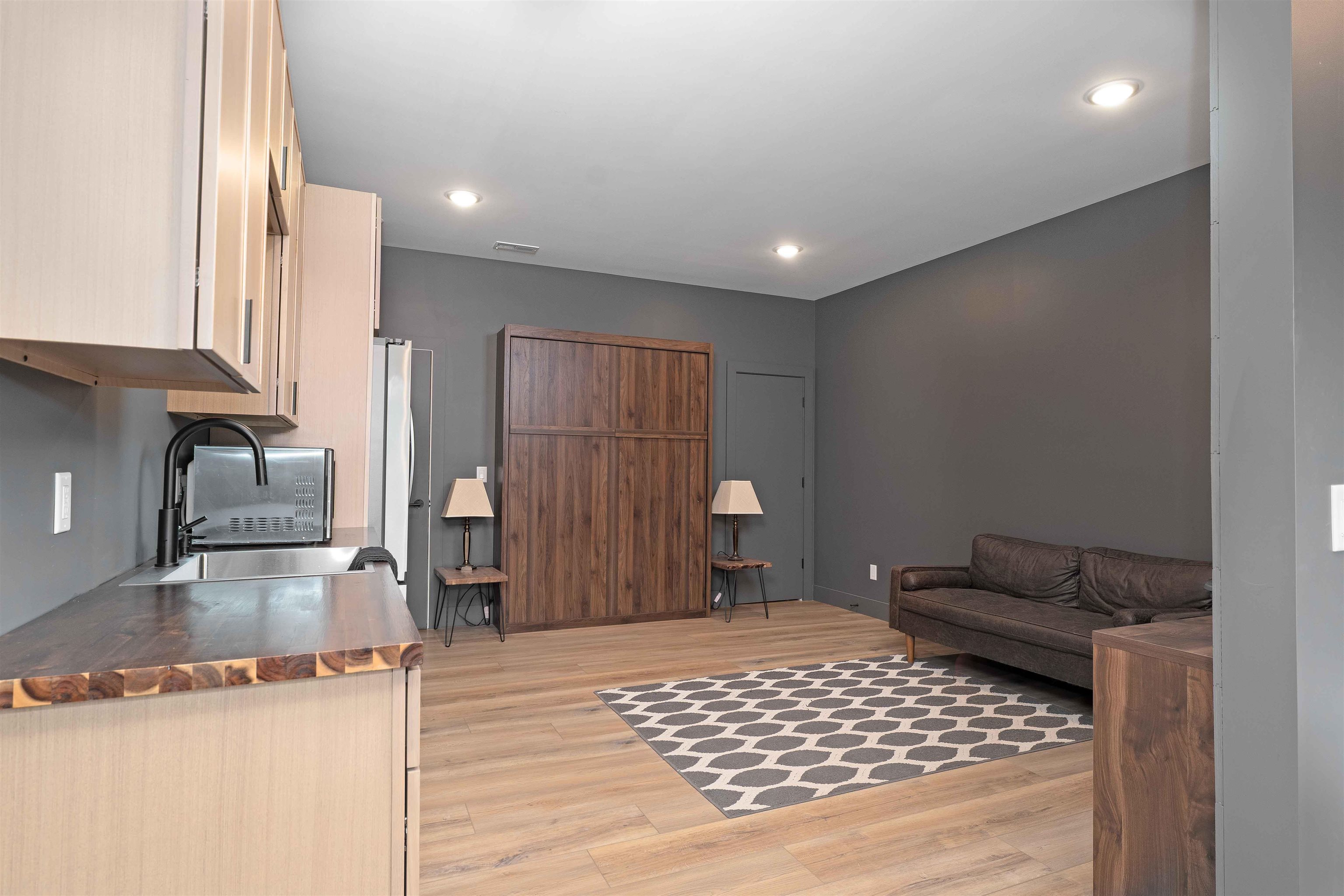 2810 Holiday Village Court Property Photo 21