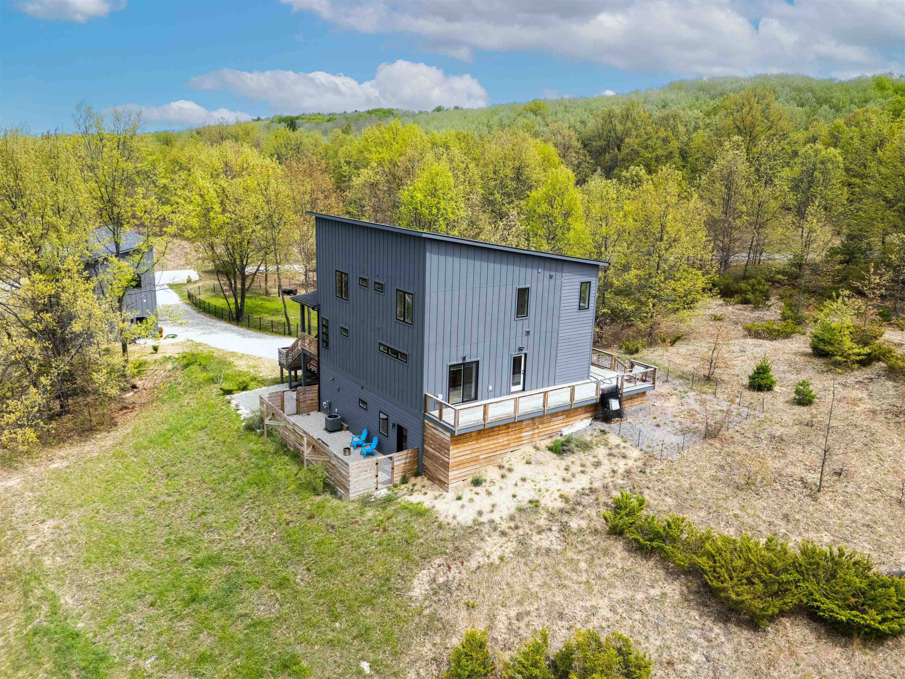 2810 Holiday Village Court Property Photo 30