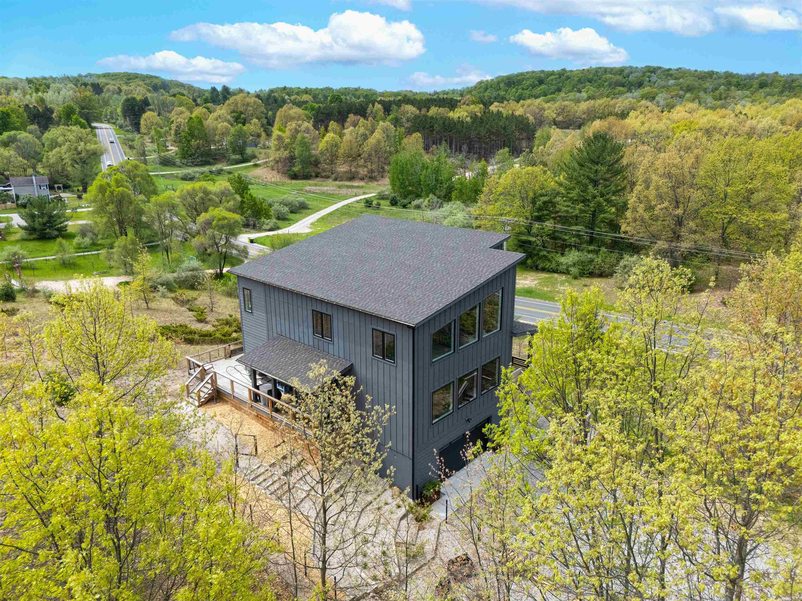 2810 Holiday Village Court Property Photo 31