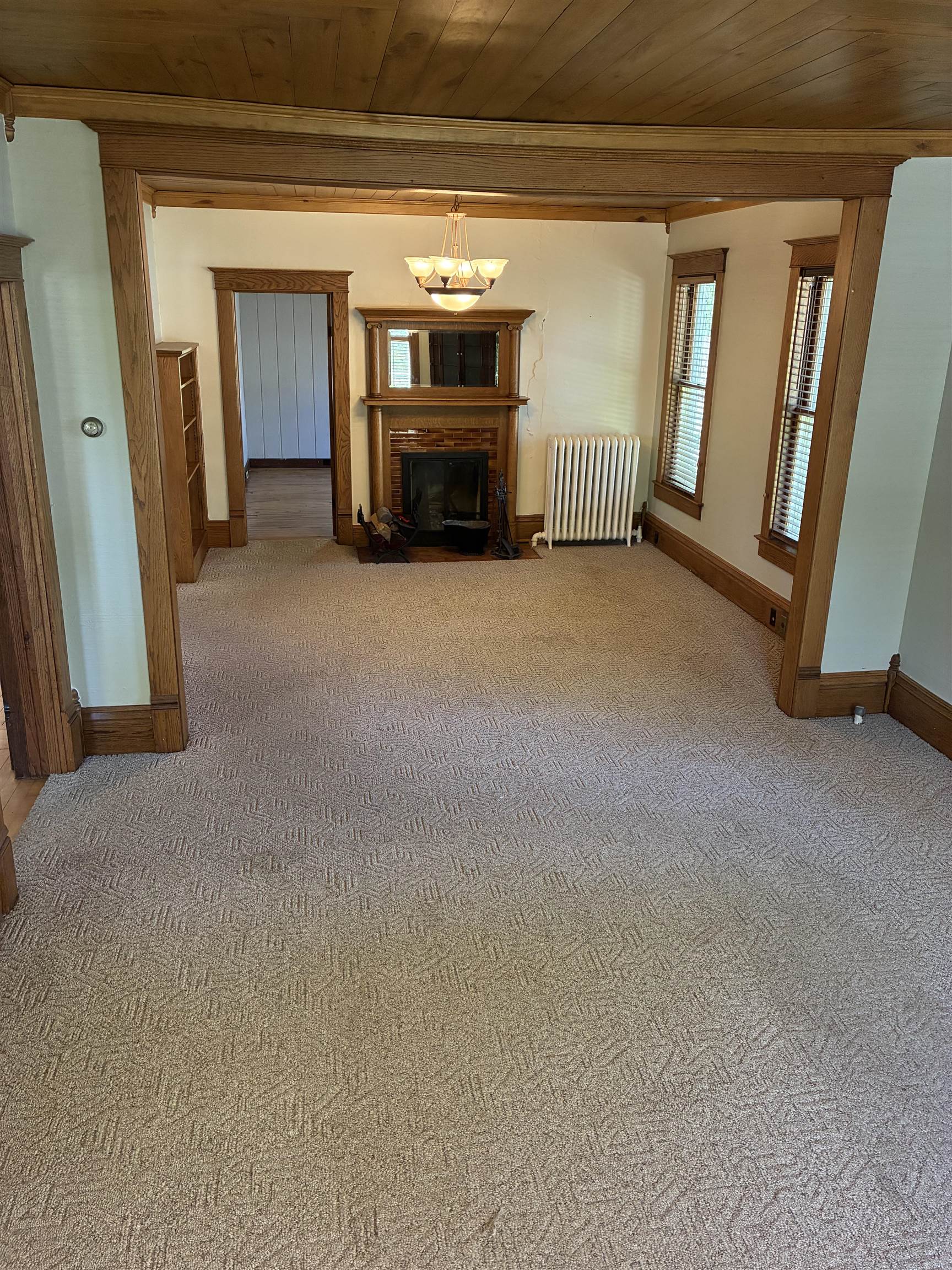 407 N Bridge Property Photo 8
