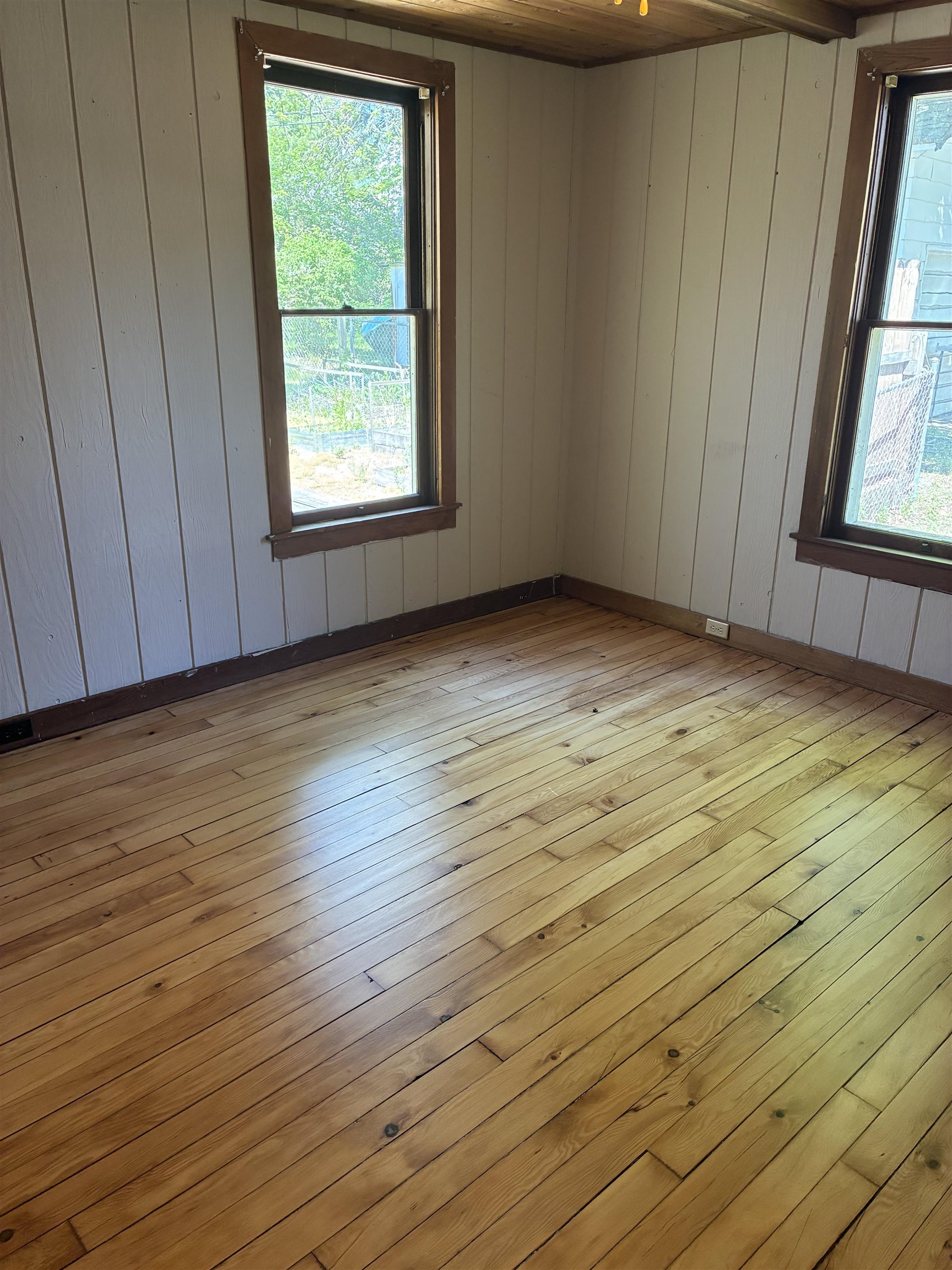 407 N Bridge Property Photo 11