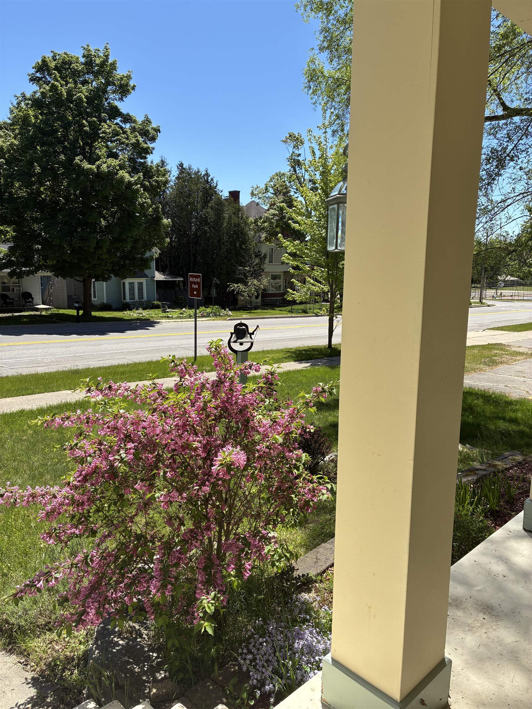 407 N Bridge Property Photo 14