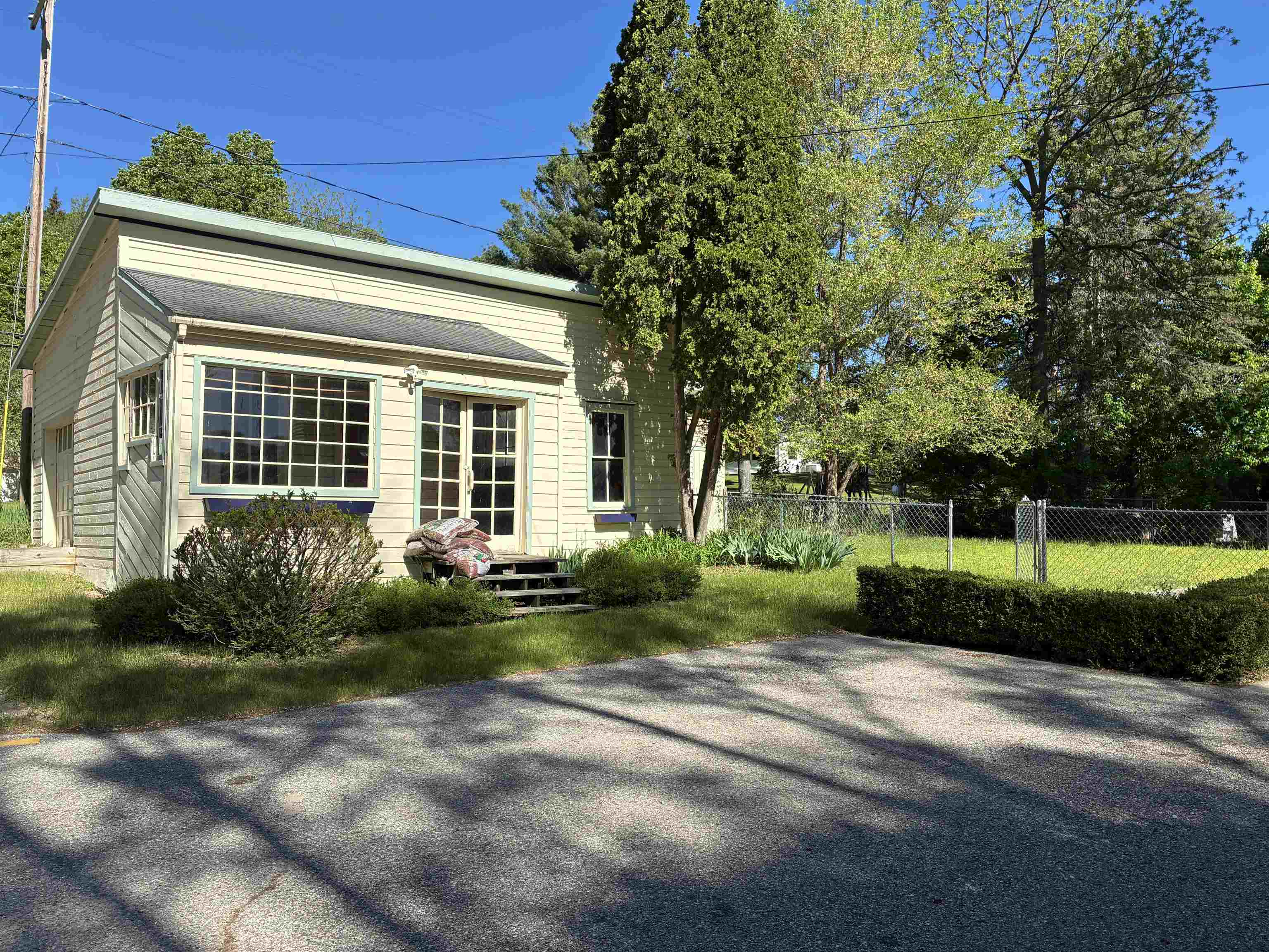 407 N Bridge Property Photo 19