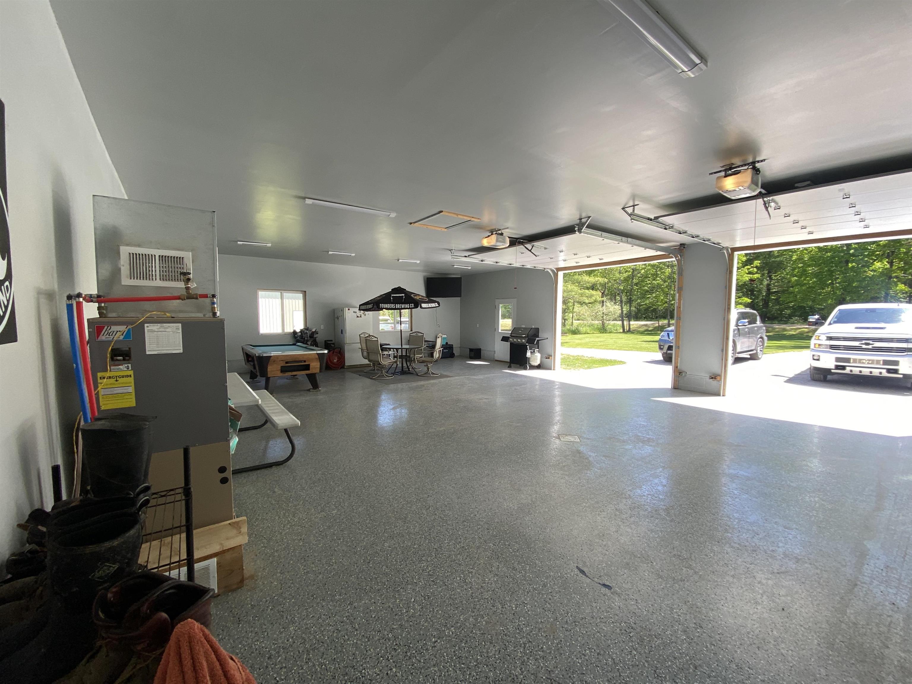737 Sensabaugh Road Property Photo 4