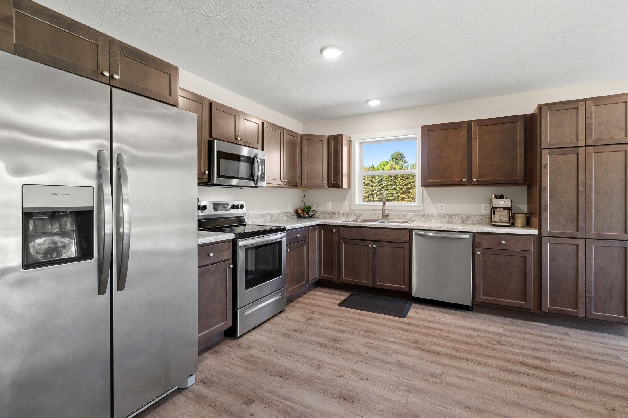 18880 Lance Lane Property Photo 4