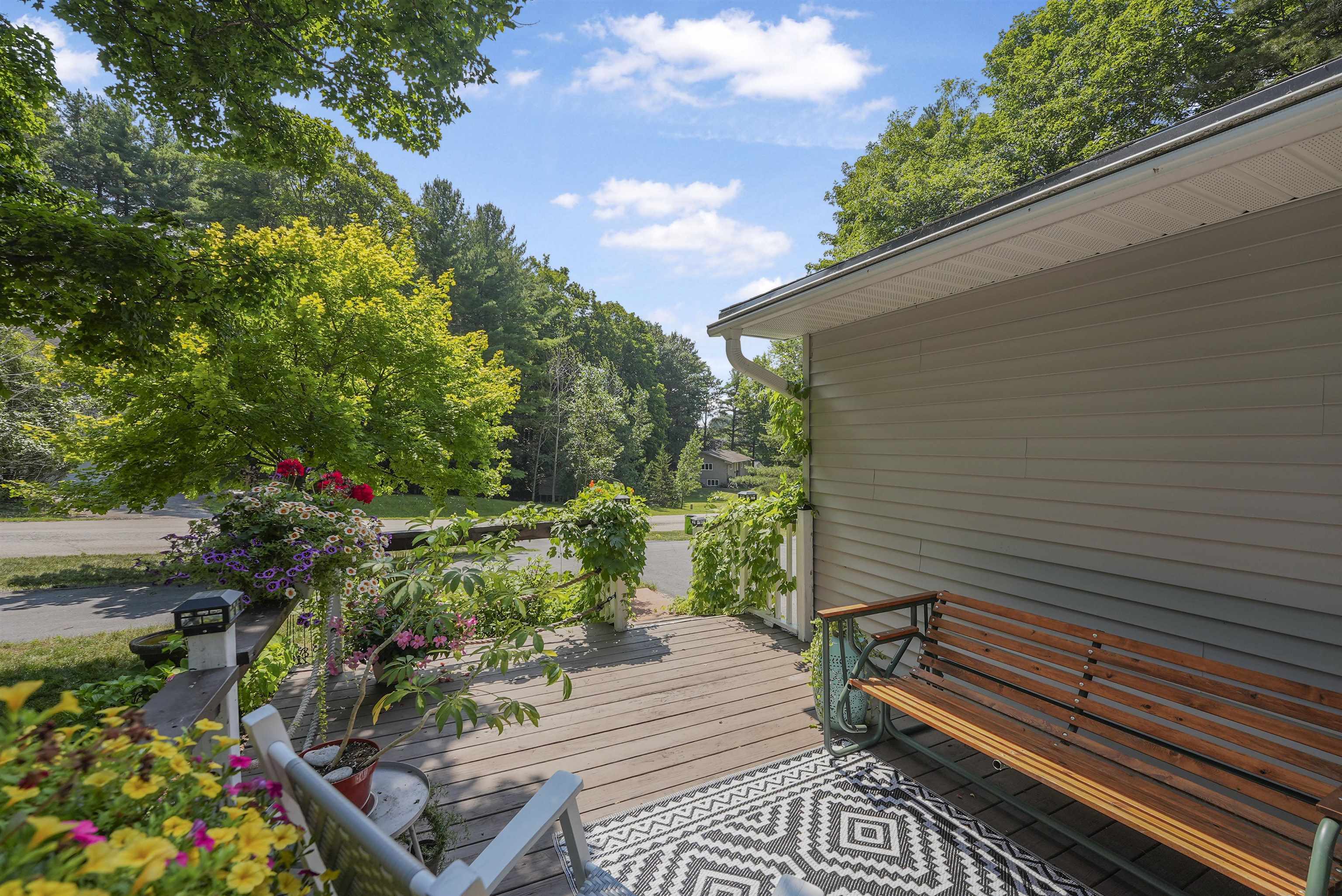 10159 Council Oak Drive Property Photo 6