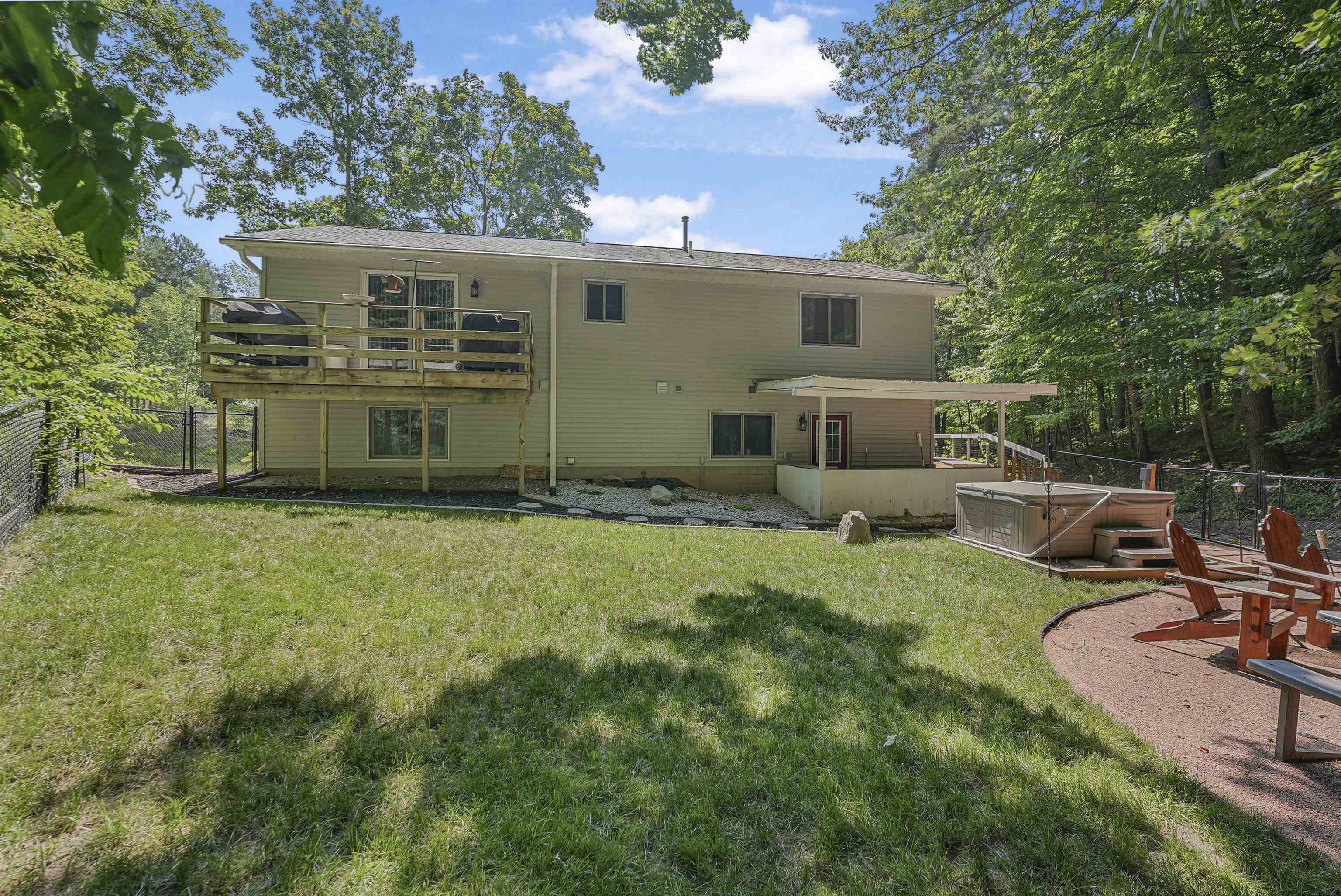 10159 Council Oak Drive Property Photo 7