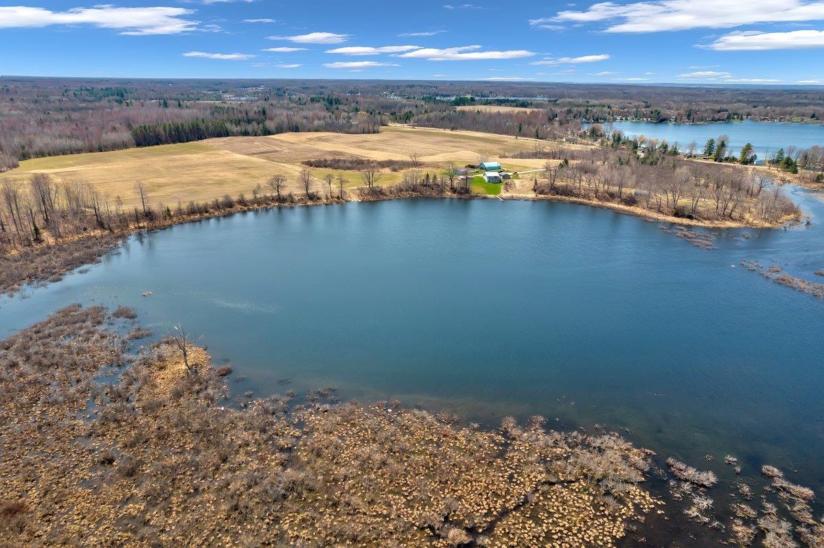 4374 E County Line Road Property Photo 9
