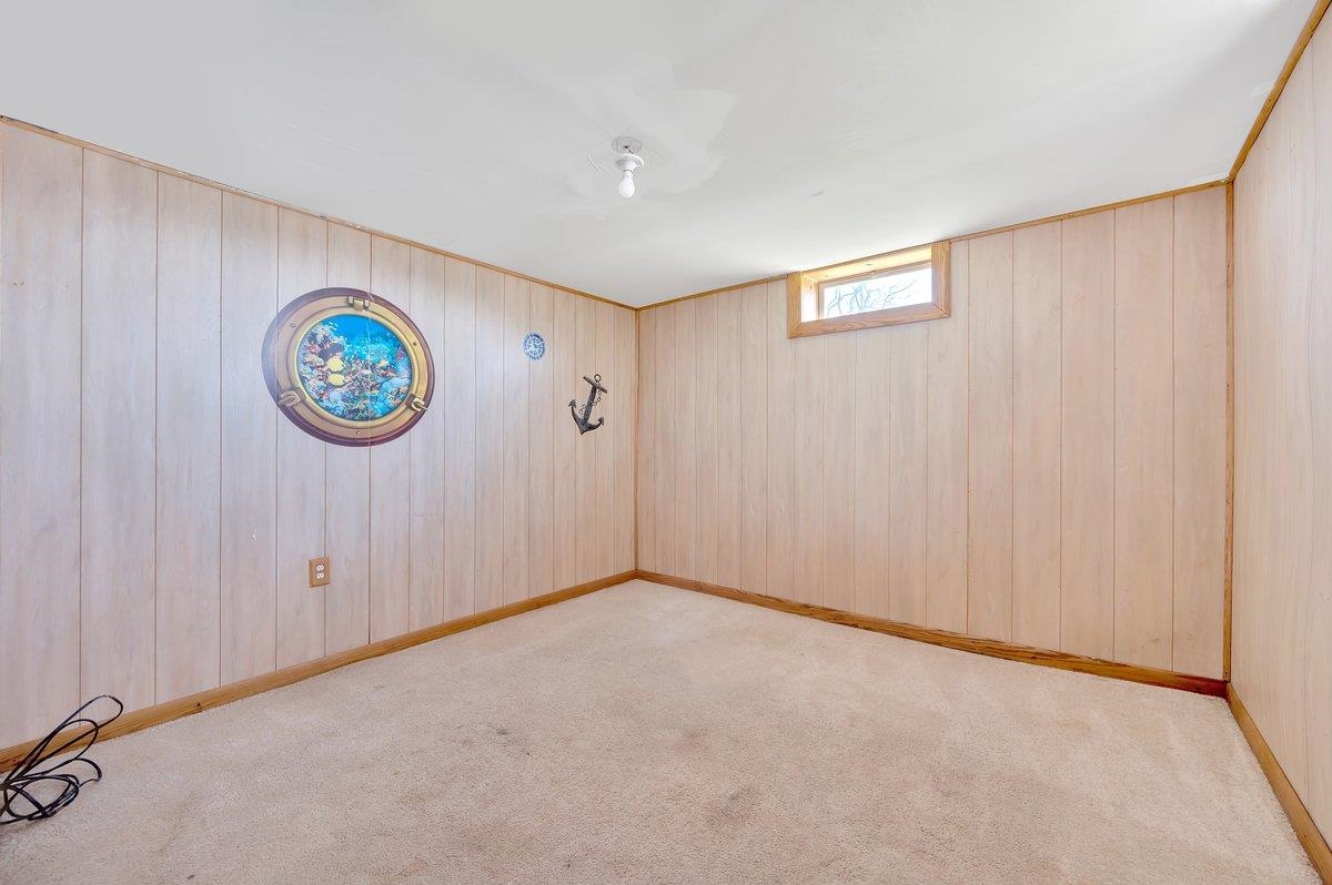 4374 E County Line Road Property Photo 14