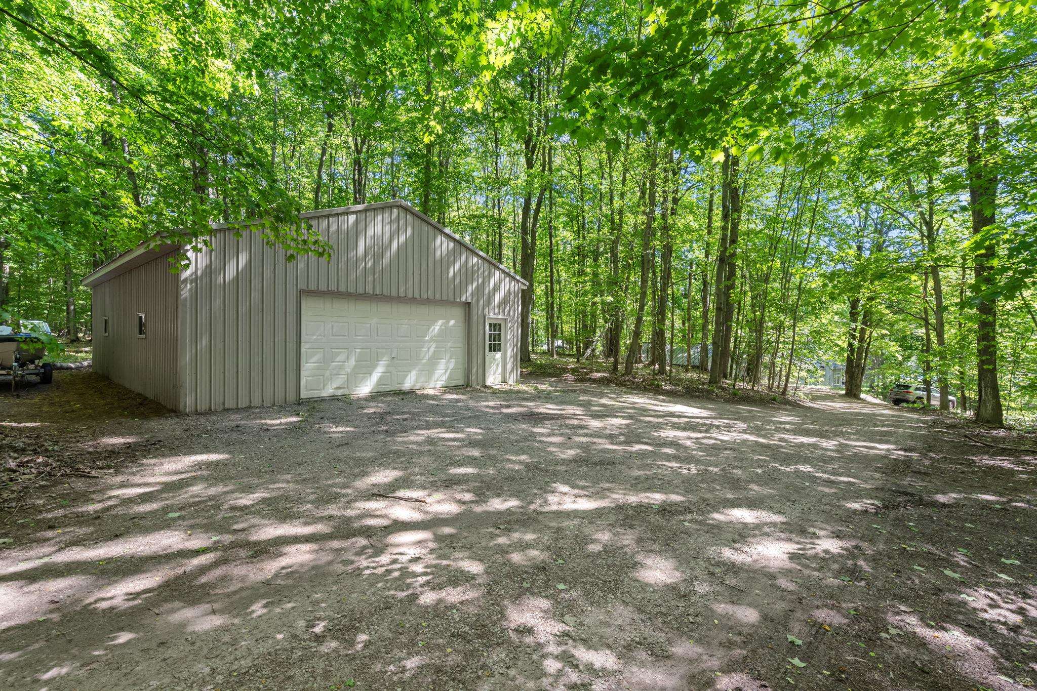 5252 Six Mile Lake Road Property Photo 62