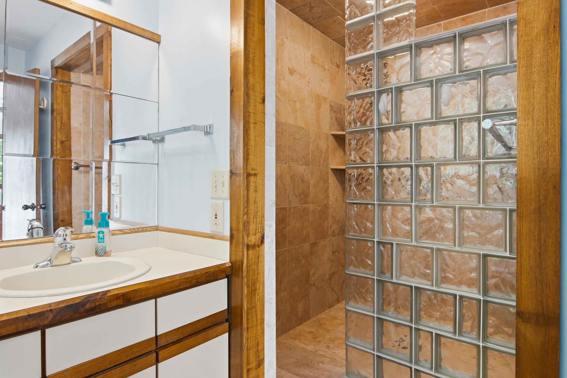2057 Glory Road Property Photo 19