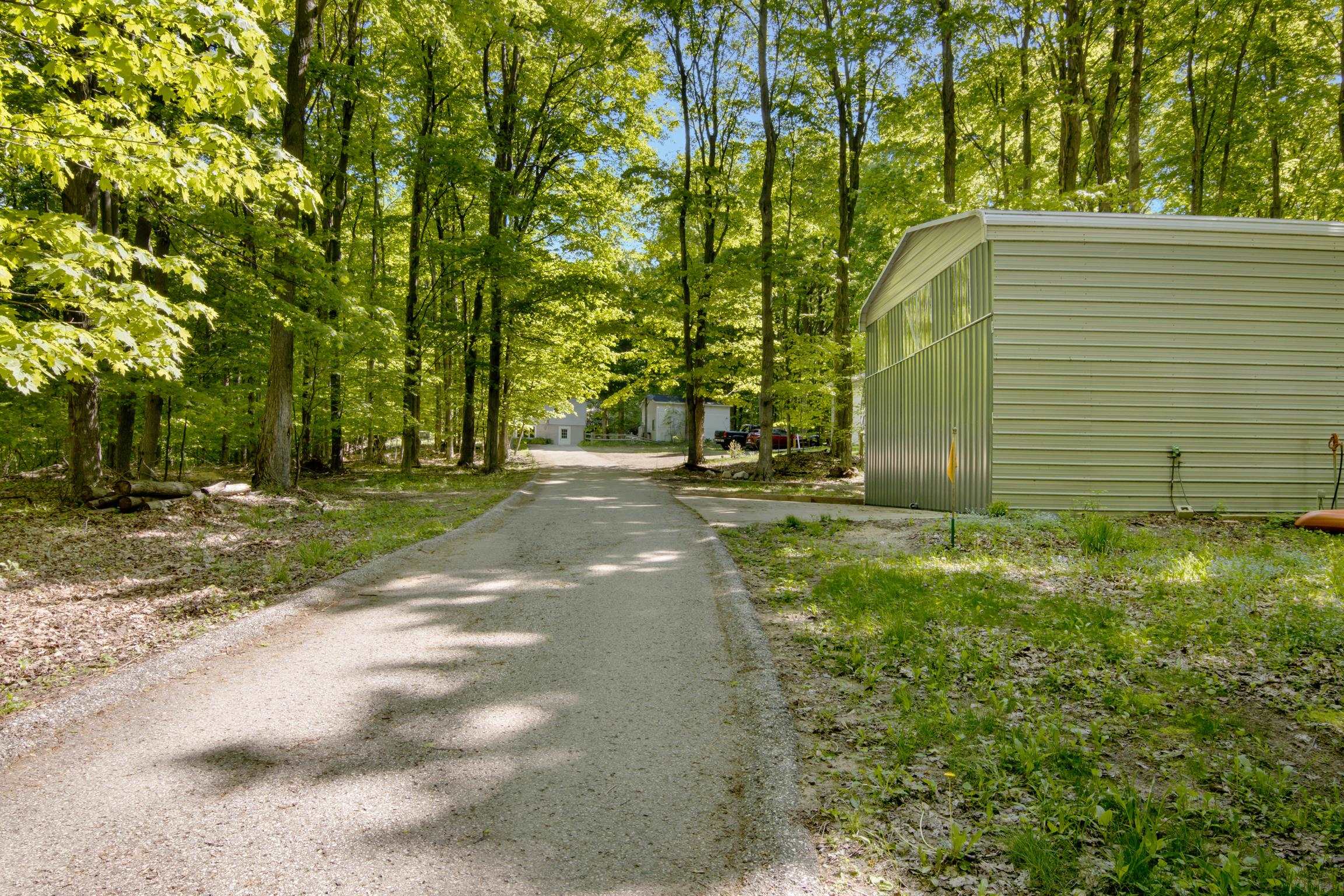 2057 Glory Road Property Photo 54