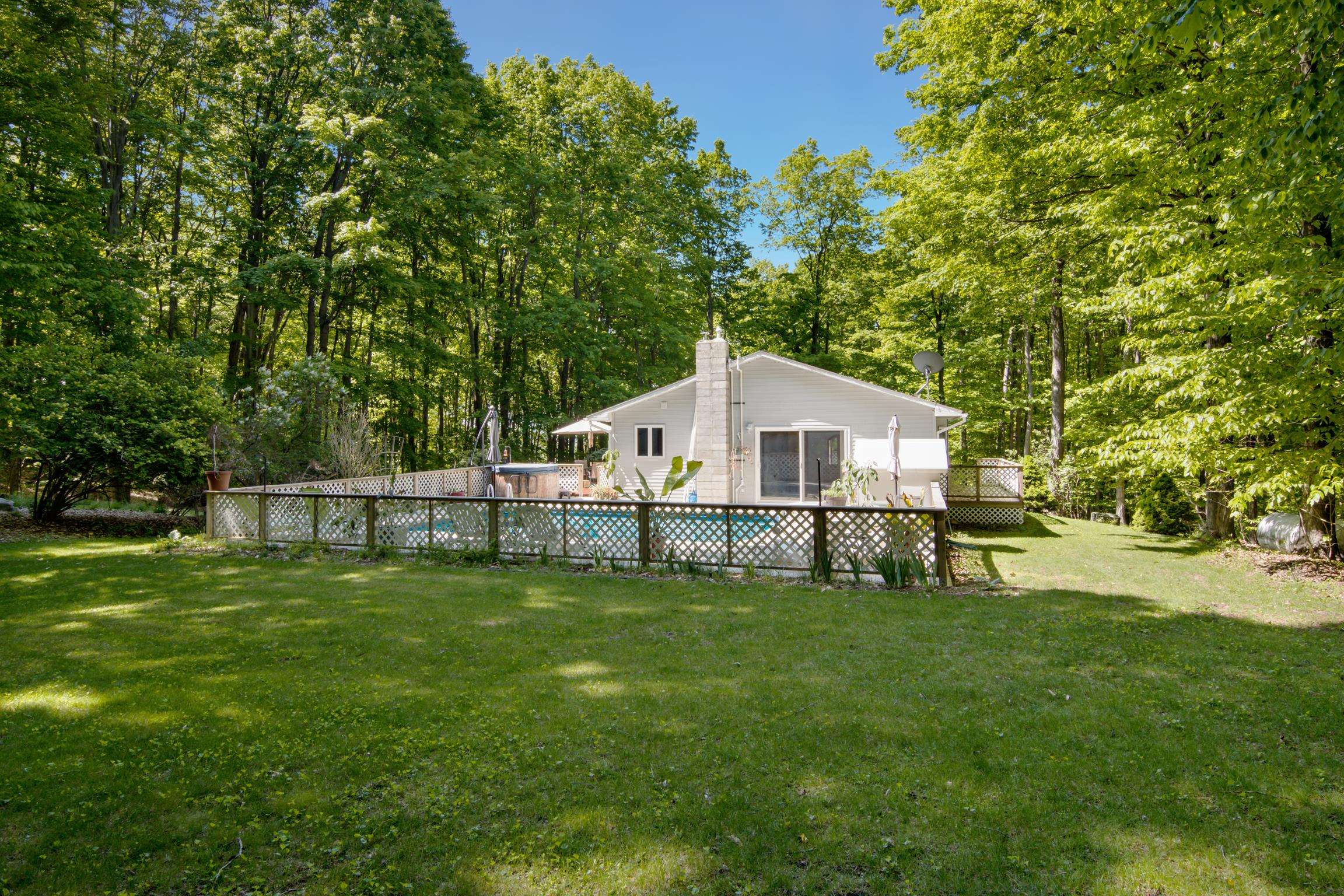 2057 Glory Road Property Photo 57