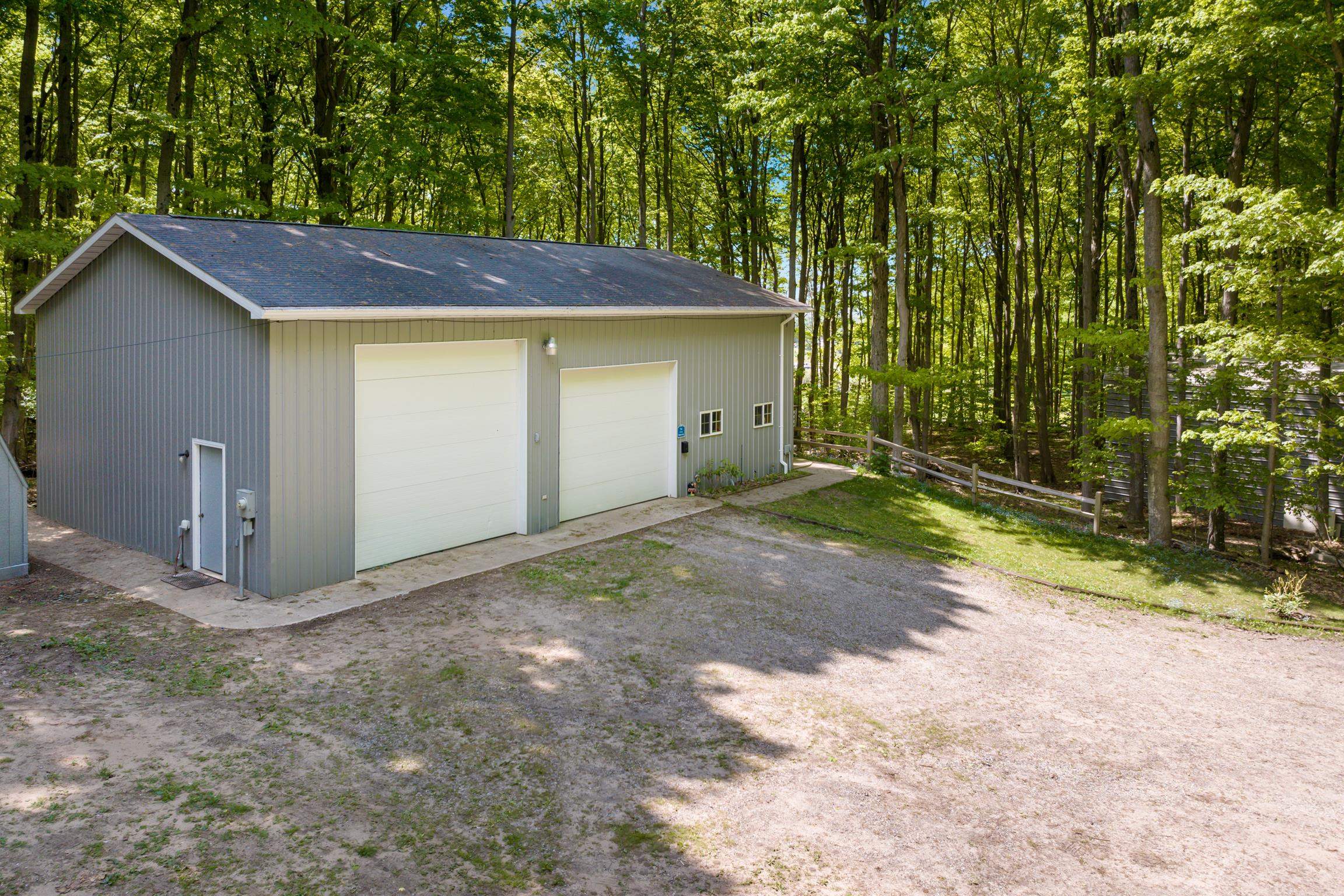 2057 Glory Road Property Photo 58