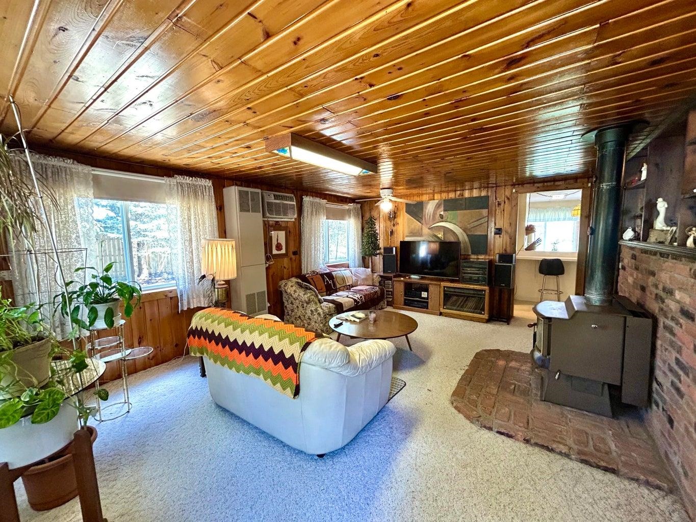 5510 Ridge Road Property Photo 4